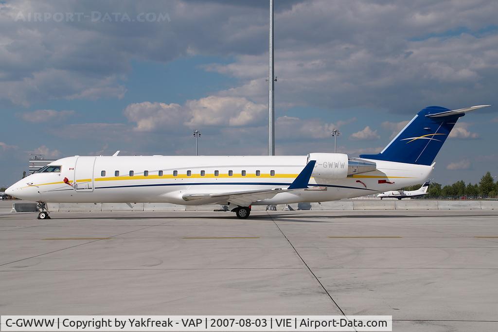 C-GWWW, 2005 Bombardier Challenger 850 (CL-600-2B19) C/N 8057, Regionaljet