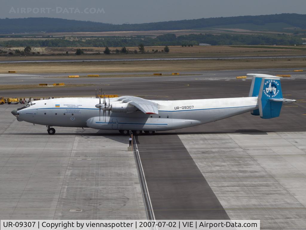 UR-09307, 1974 Antonov An-22A C/N 043481244, Antonov An-22