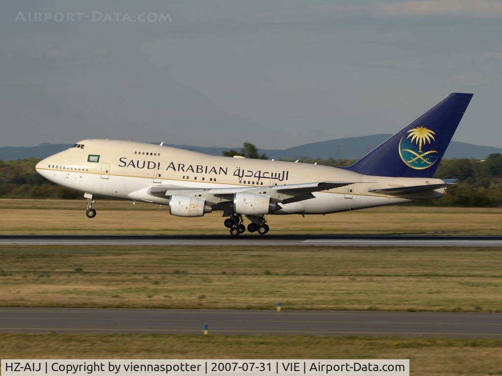HZ-AIJ, 1982 Boeing 747SP-68 C/N 22750, Saudi Arabian B747SP