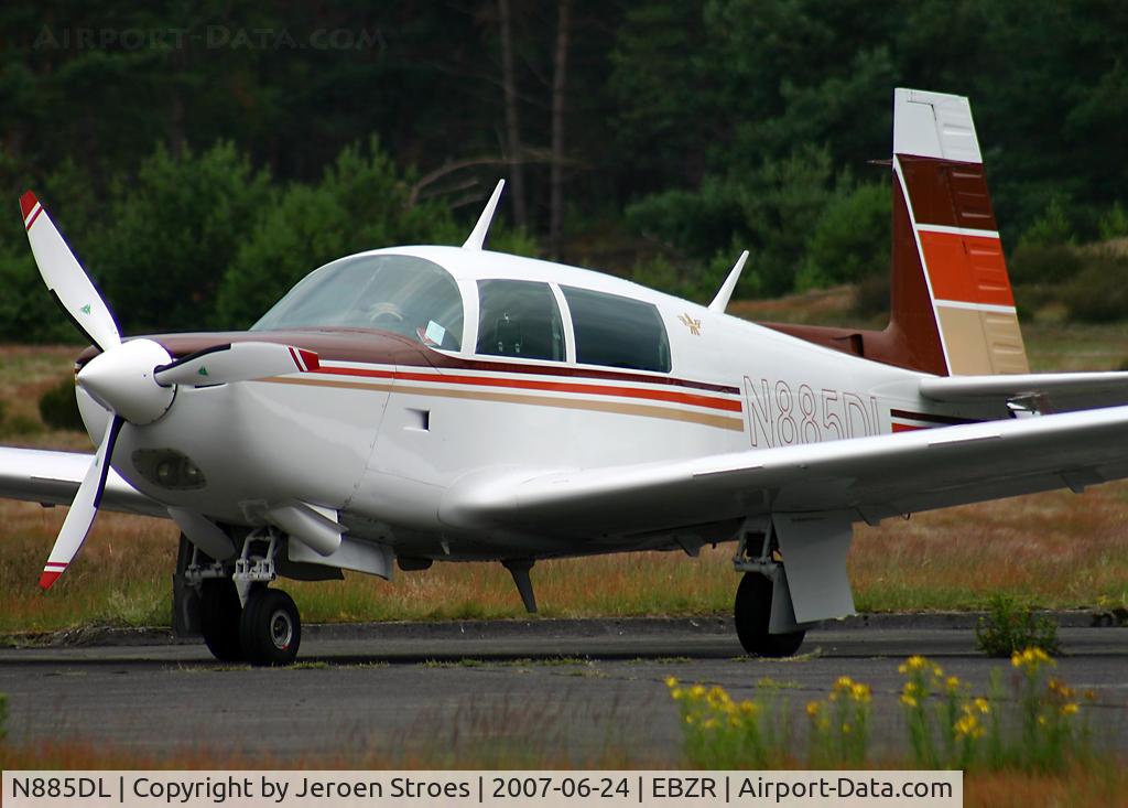 N885DL, 1980 Mooney M20K C/N 250479, At Zoersel/ Oostmalle, Belgium
