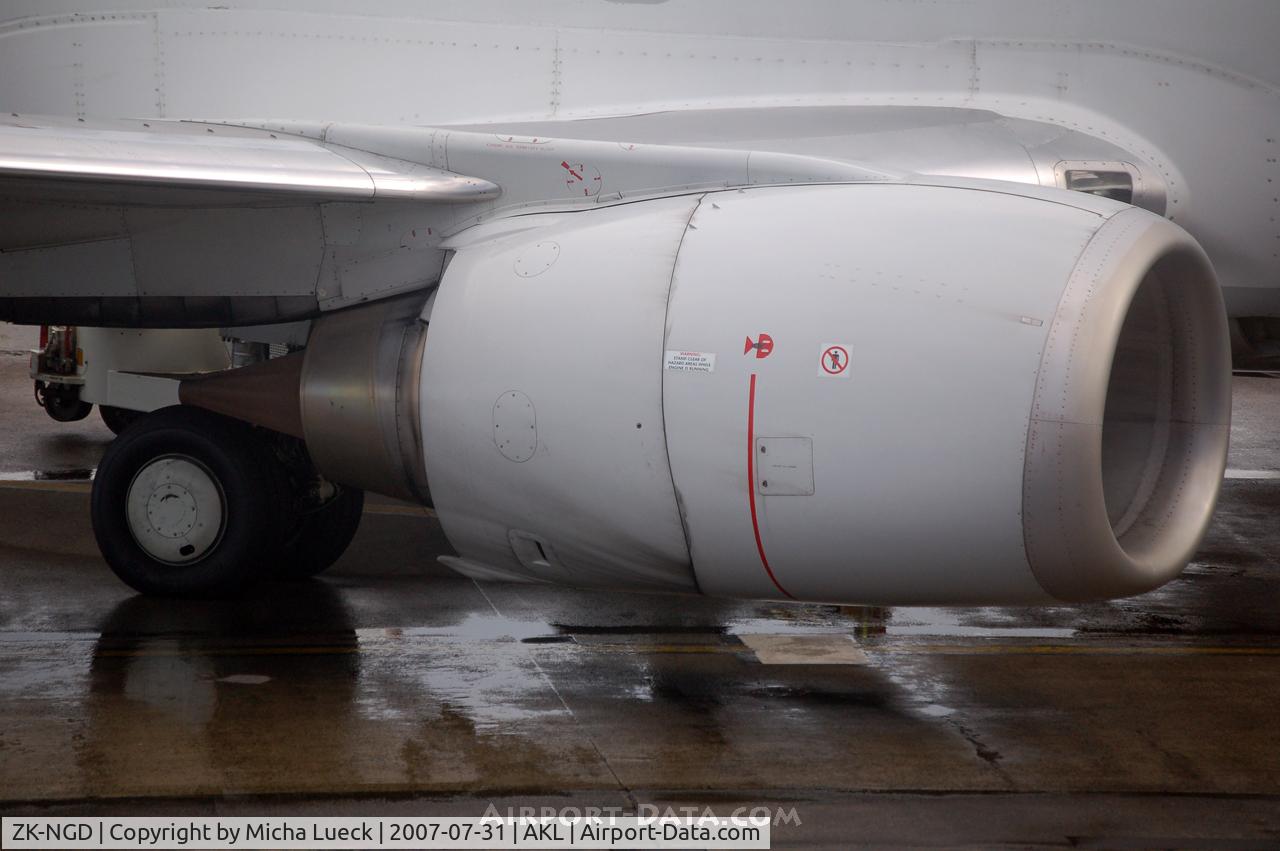 ZK-NGD, 1998 Boeing 737-3U3 C/N 28732, Engine