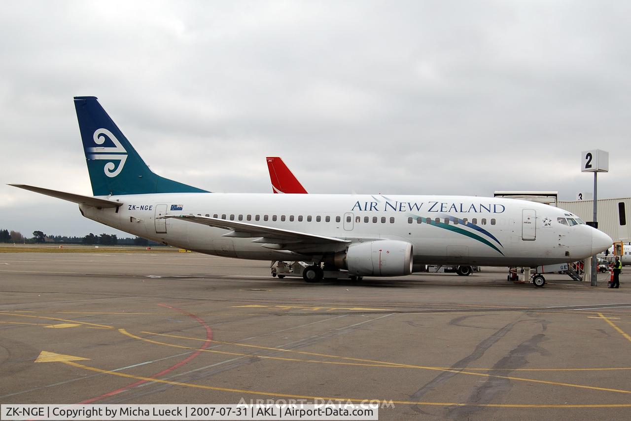 ZK-NGE, 1998 Boeing 737-3U3 C/N 28733, At Auckland