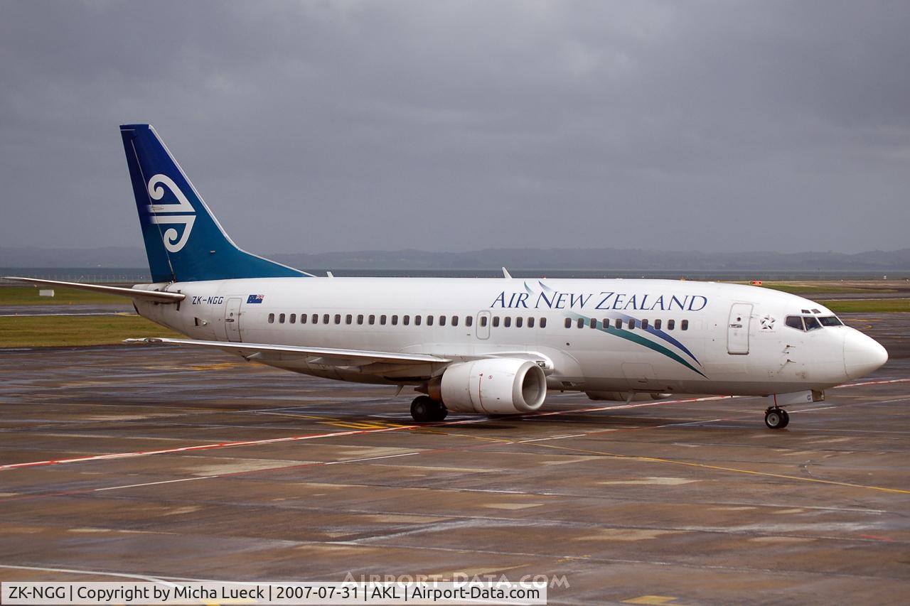 ZK-NGG, 1999 Boeing 737-319 C/N 25606, Arriving in Auckland