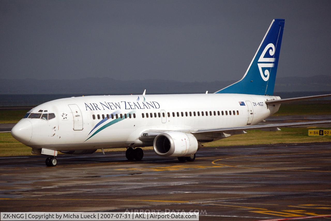 ZK-NGG, 1999 Boeing 737-319 C/N 25606, Arriving in Auckland
