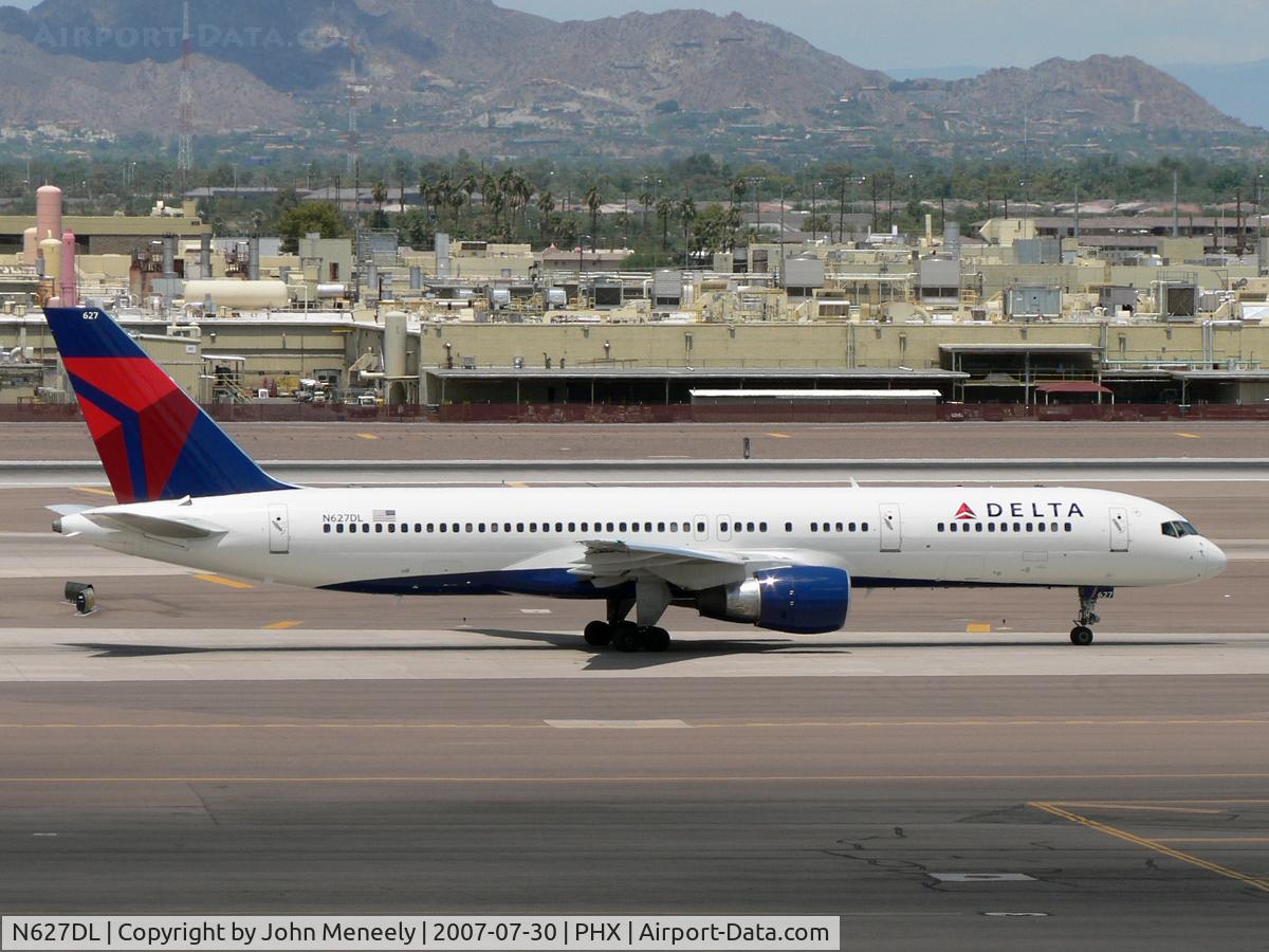 N627DL, 1987 Boeing 757-232 C/N 22917, Delta's cool new color-scheme