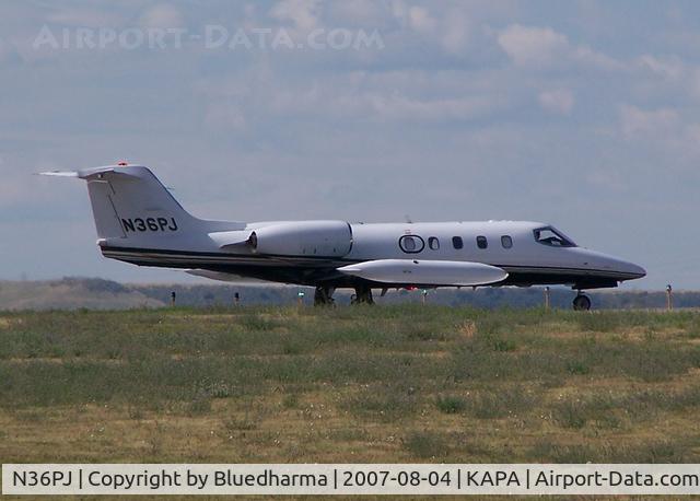N36PJ, 1981 Gates Learjet 36A C/N 047, Position and Hold 17L