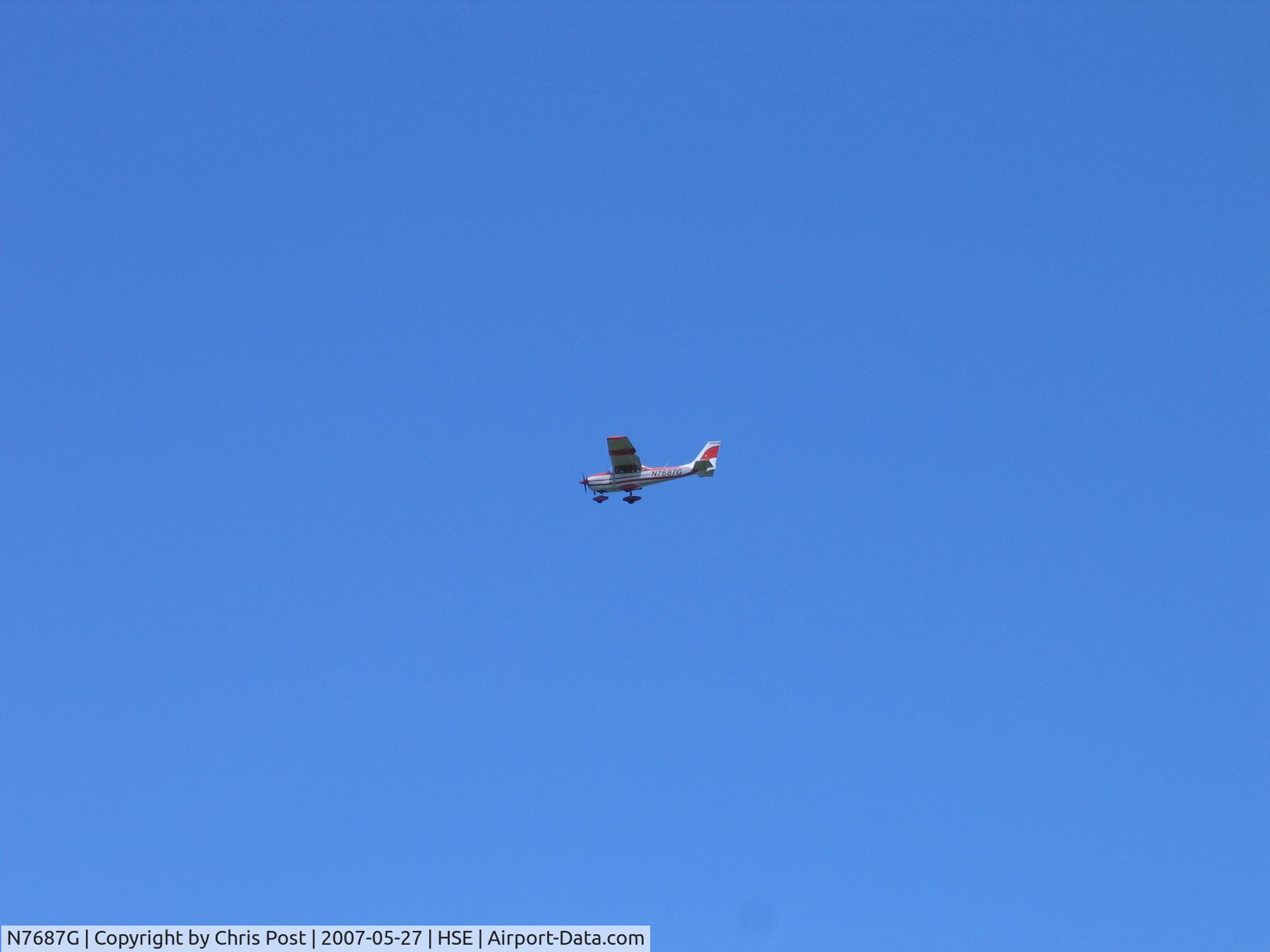 N7687G, 1970 Cessna 172L C/N 17259387, Landing at Billy Mitchell Airport