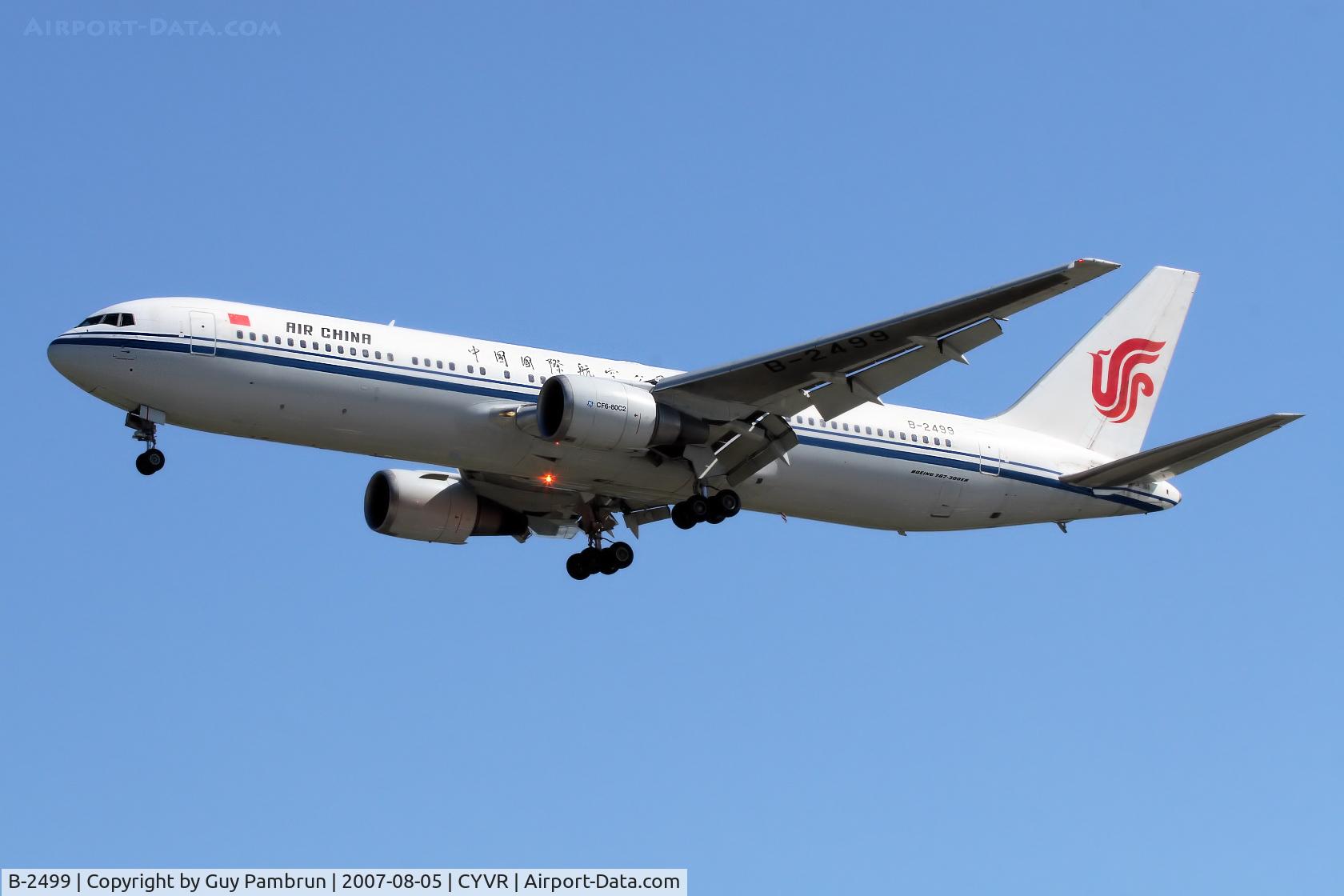 B-2499, 2000 Boeing 767-332 C/N 30597, About to touch down