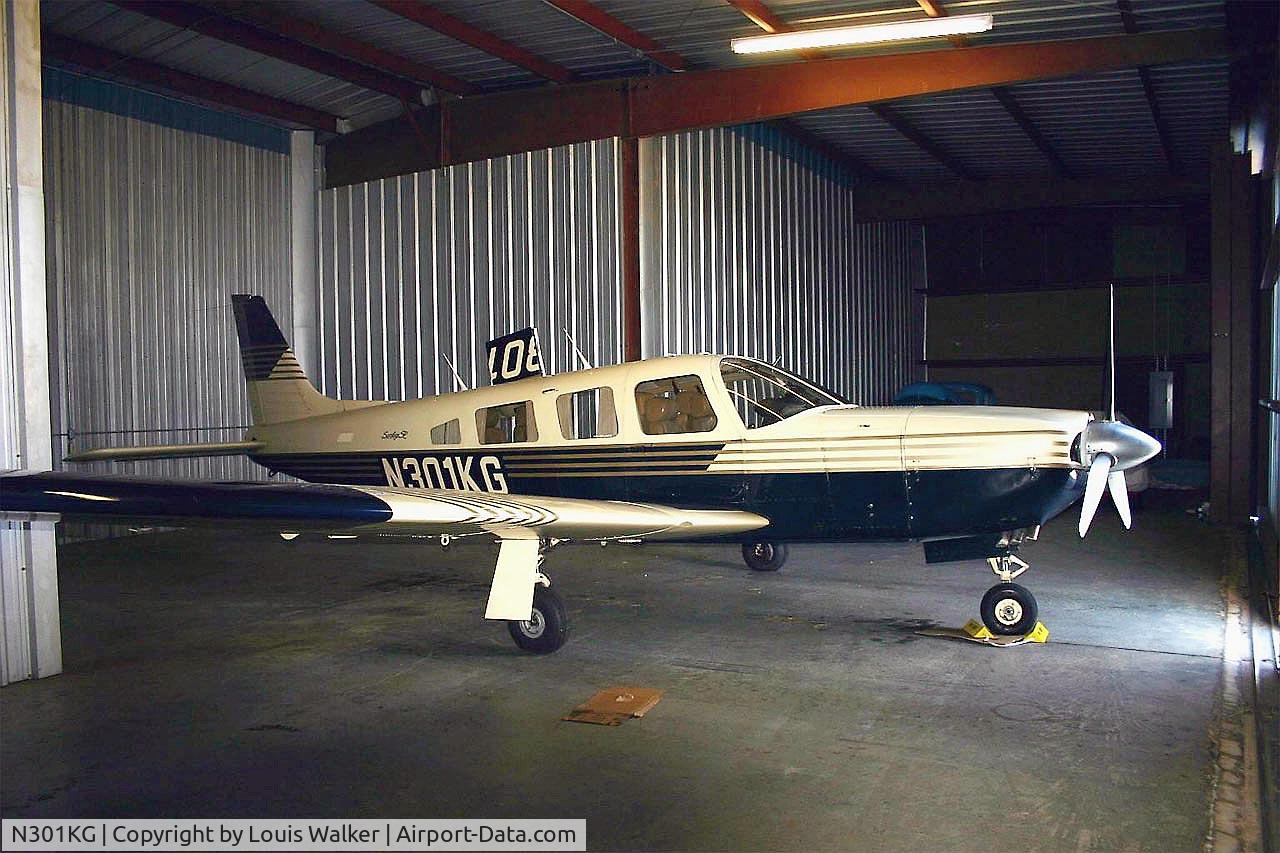 N301KG, 1988 Piper PA-32R-301 C/N 3213017, Saratoga