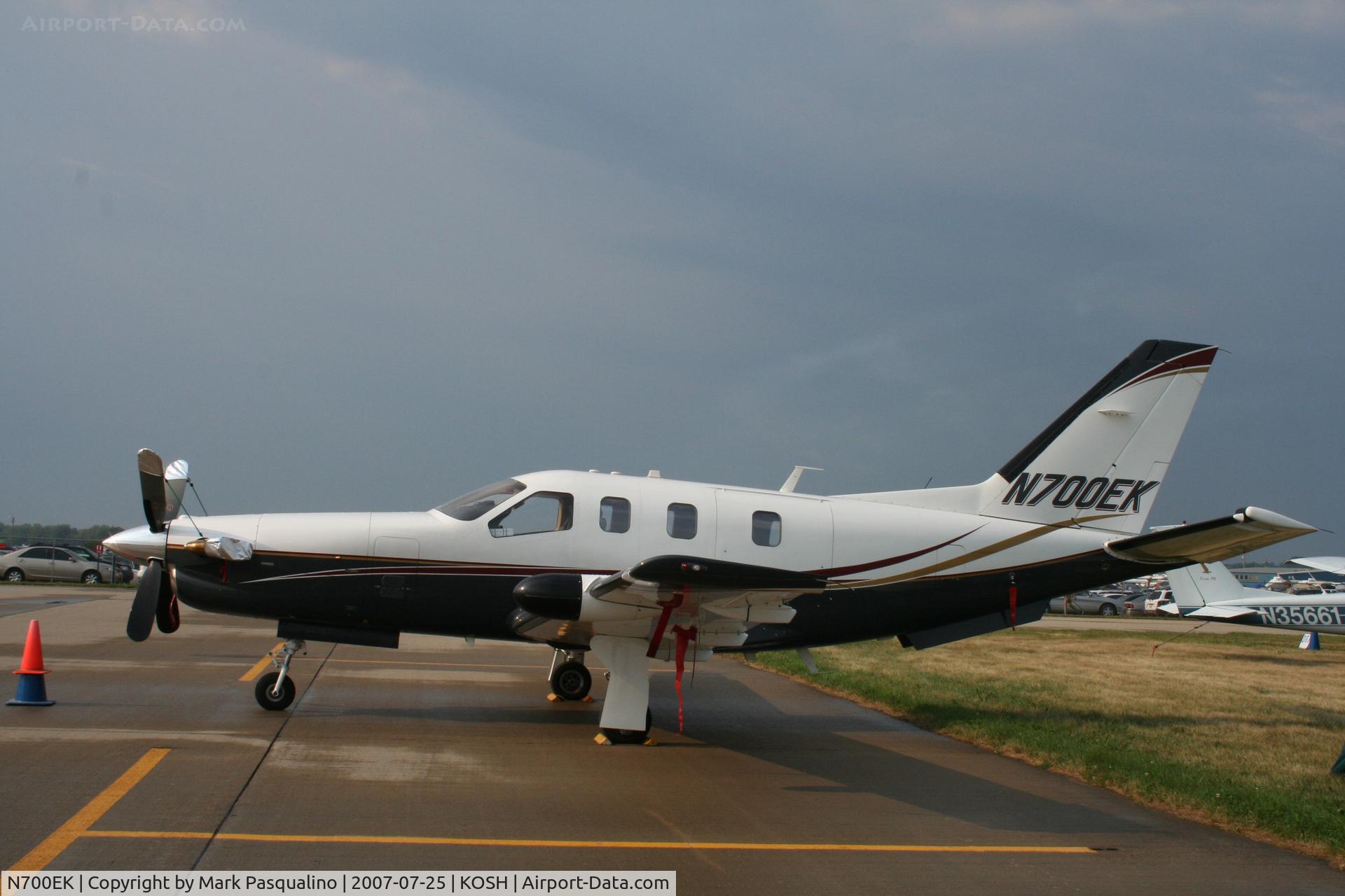 N700EK, 2004 SOCATA TBM-700 C/N 304, TBM 700
