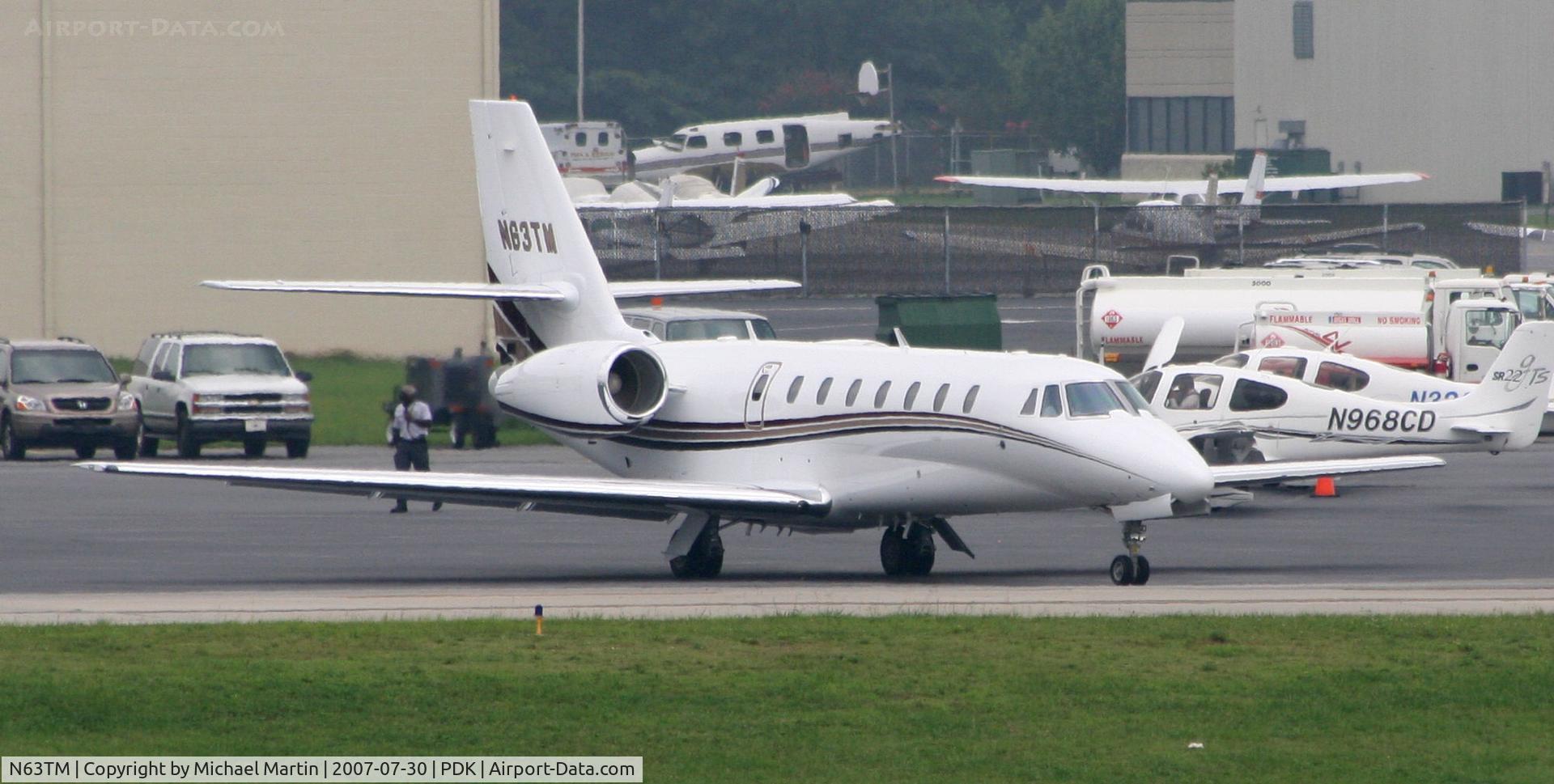 N63TM, 2005 Cessna 680 Citation Sovereign C/N 680-0019, Taxing to Signature Flight Services