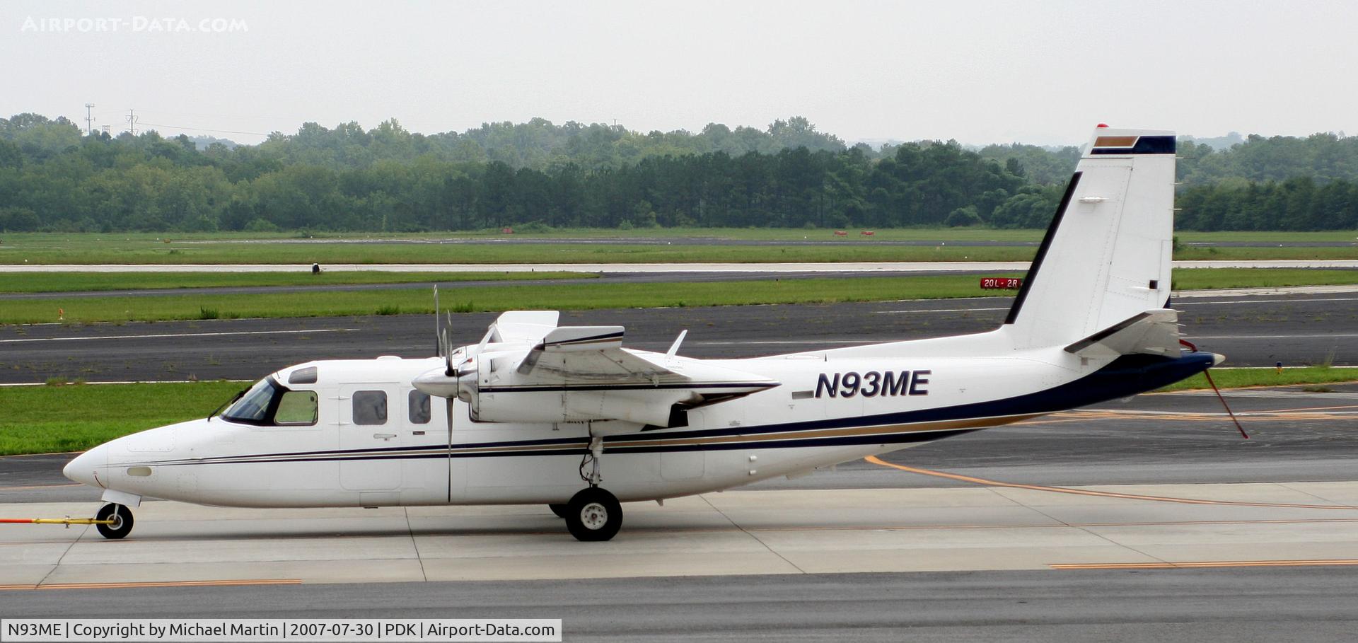 N93ME, 1977 Rockwell International 690B C/N 11414, Being repositioned at Epps Air Service