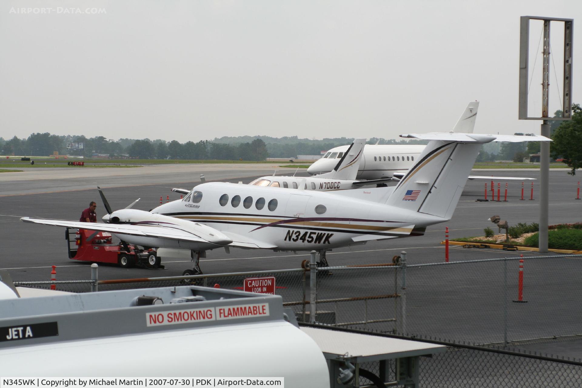 N345WK, 1997 Raytheon B200 C/N BB-1580, Being repositioned at Mercury Air Center