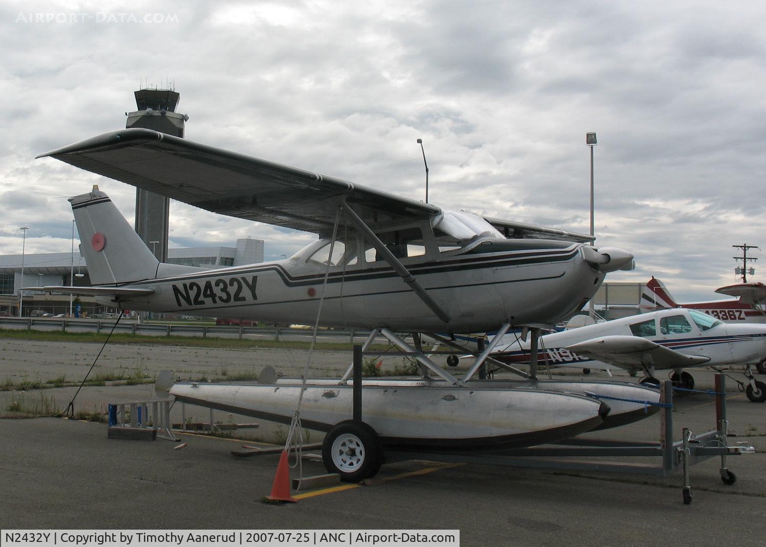N2432Y, 1962 Cessna 172D C/N 17249732, 1962 Cessna 172D Skyhawk, c/n 17249732, General Aviation Parking area at Anchorage International