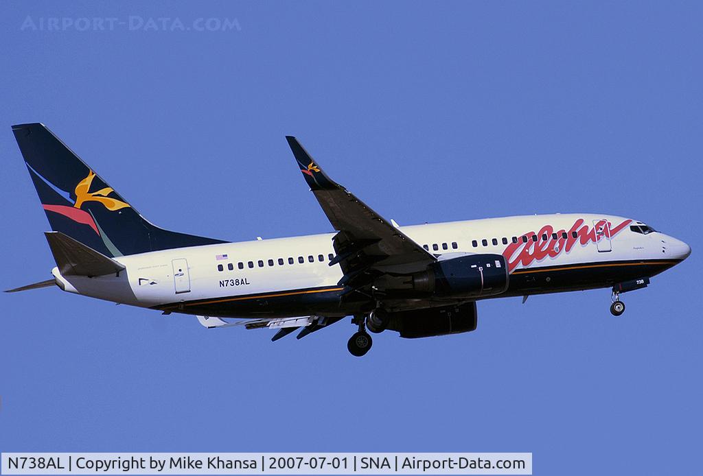 N738AL, 1999 Boeing 737-73A C/N 28499, Aloha B737-73A Climbing the blue sky.