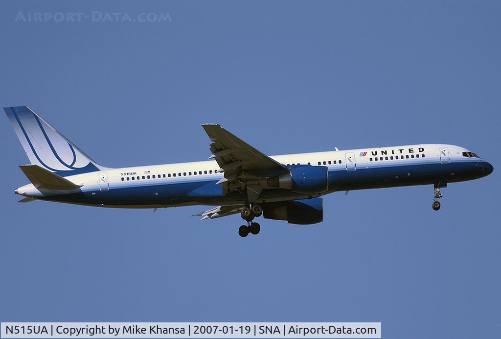 N515UA, 1990 Boeing 757-222F C/N 24840, United B757-222 coming in for landing.