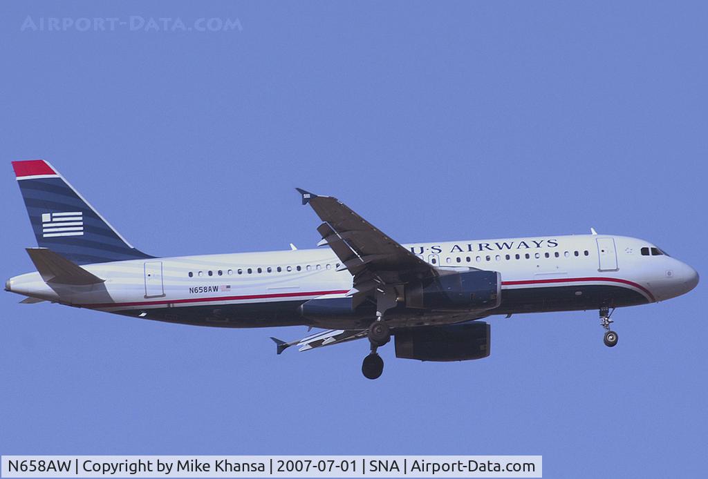 N658AW, 1999 Airbus A320-232 C/N 1110, US Airways A320-232 coming in for landing