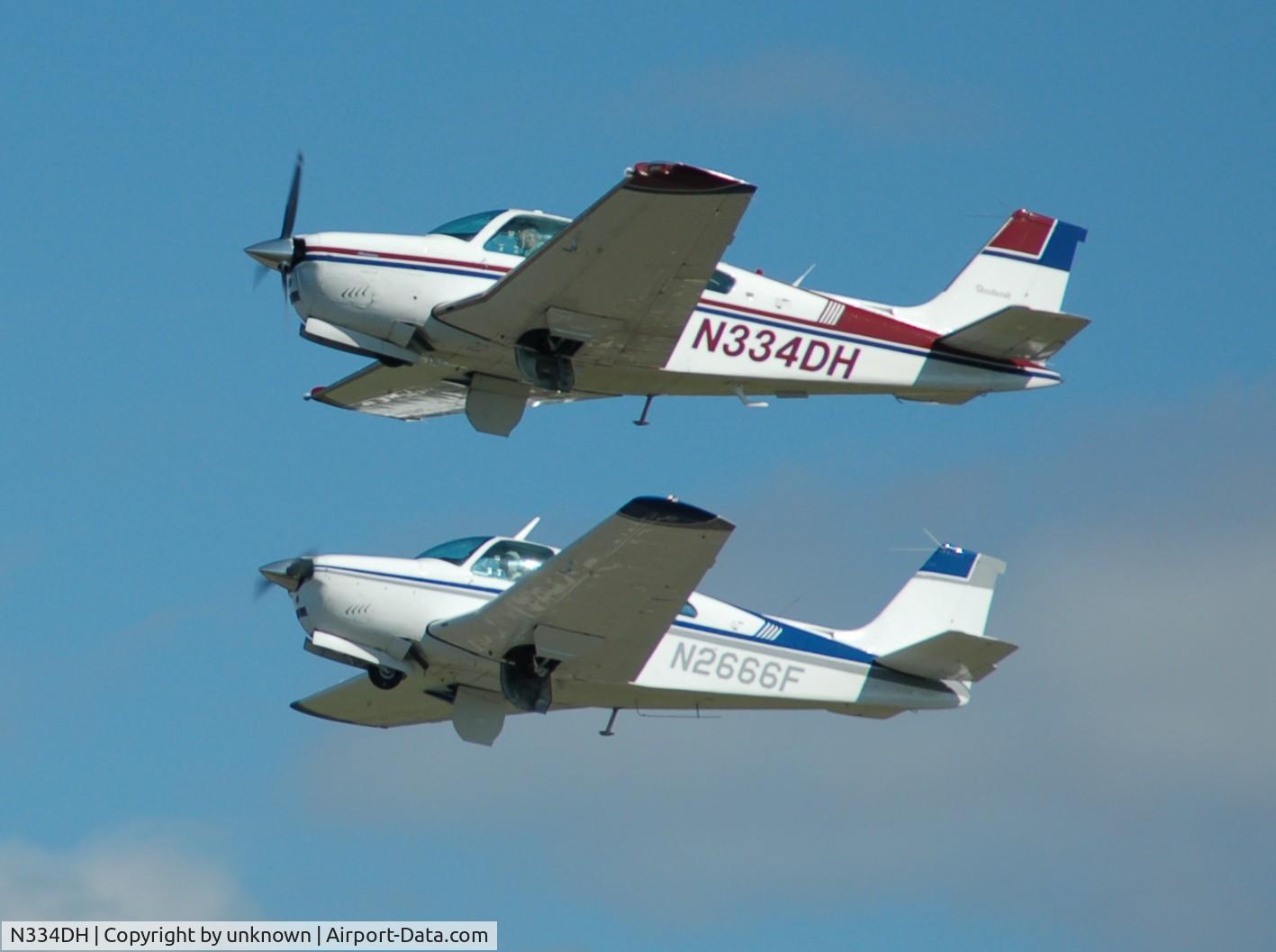 N334DH, 1975 Beech F33A Bonanza C/N CE-625, Taking off in formation