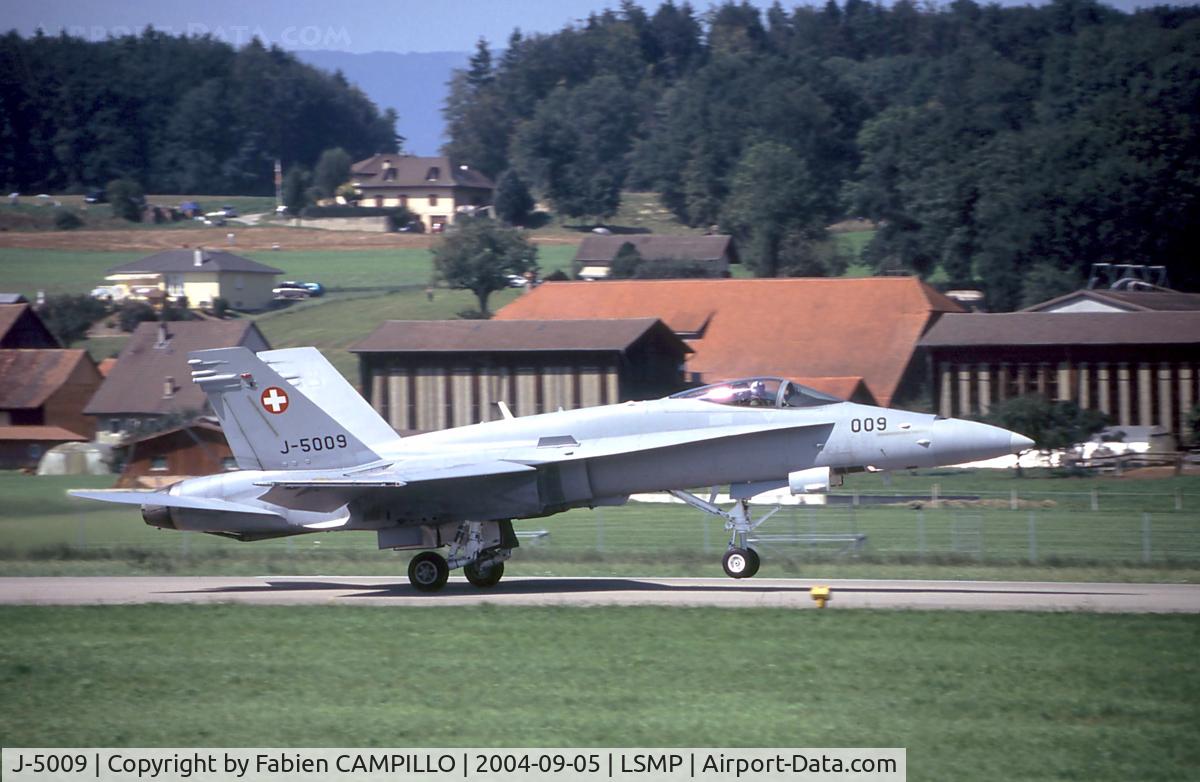 J-5009, McDonnell Douglas F/A-18C Hornet C/N 1343/SFC009, Air 04