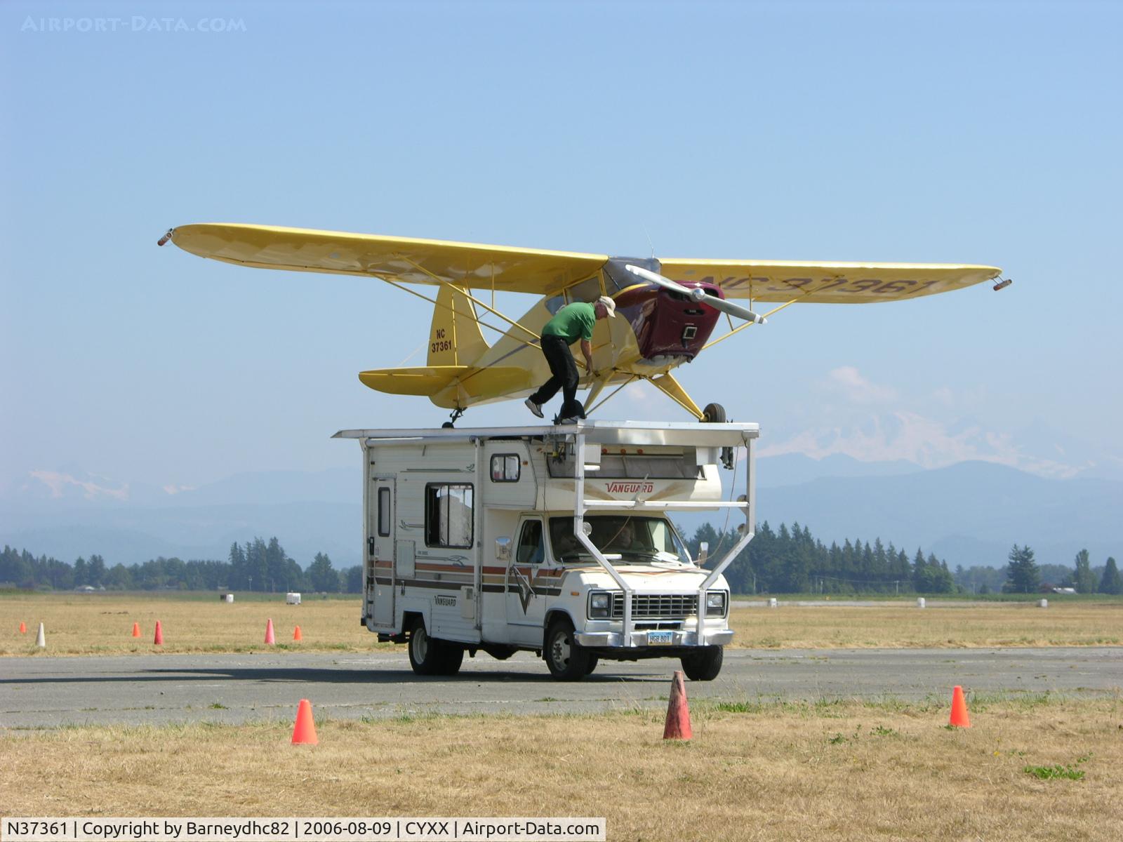 N37361, 1941 Interstate S-1A-65F Cadet C/N 204, Kent Pietch, and his wacky flying..short field landing
