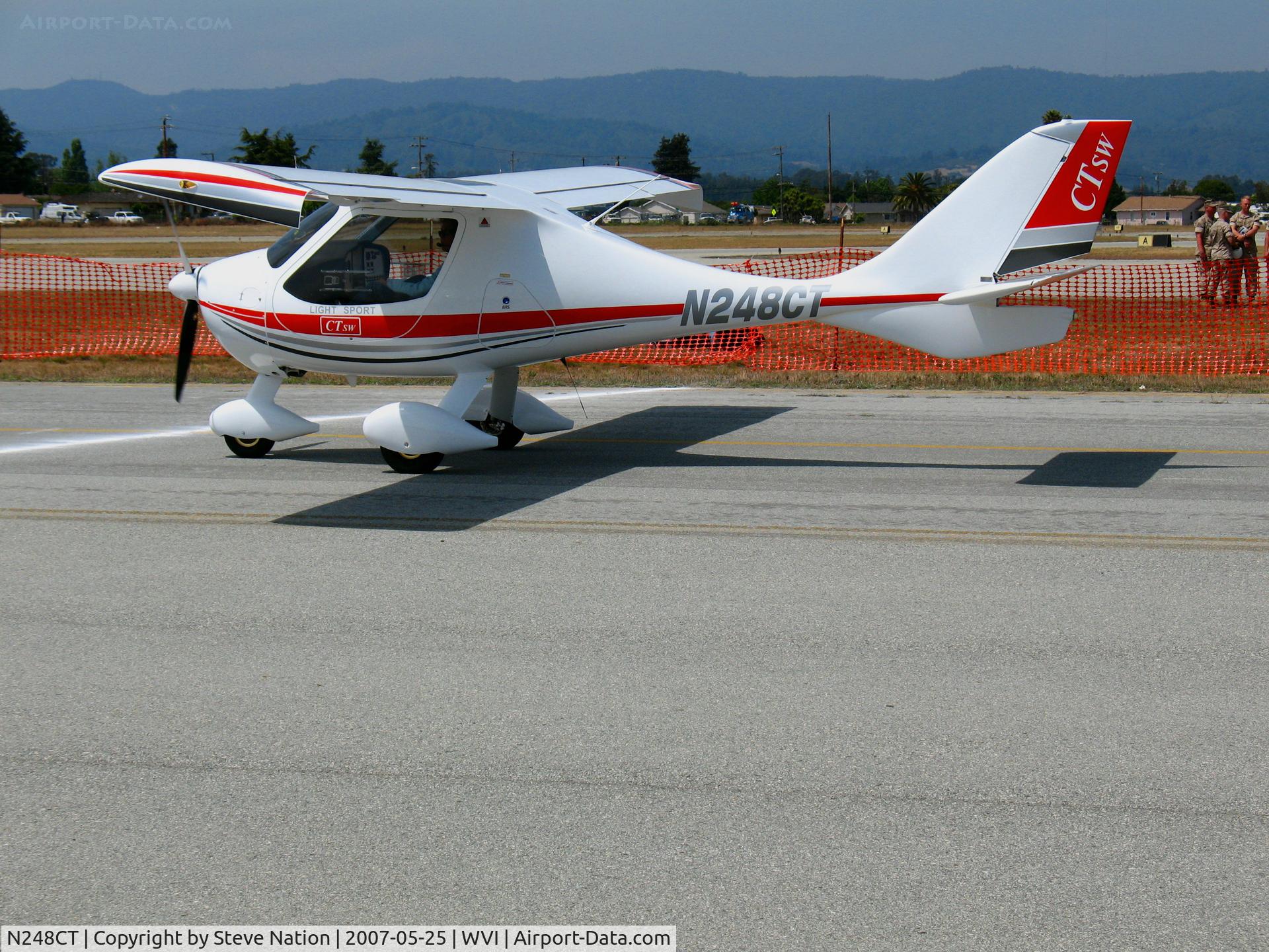 N248CT, 2006 Flight Design CTSW C/N 06-12-15, Light Sport Planes West Flight Design Gmbh CTSW taxying out for demo flight @ Watsonville, CA airshow