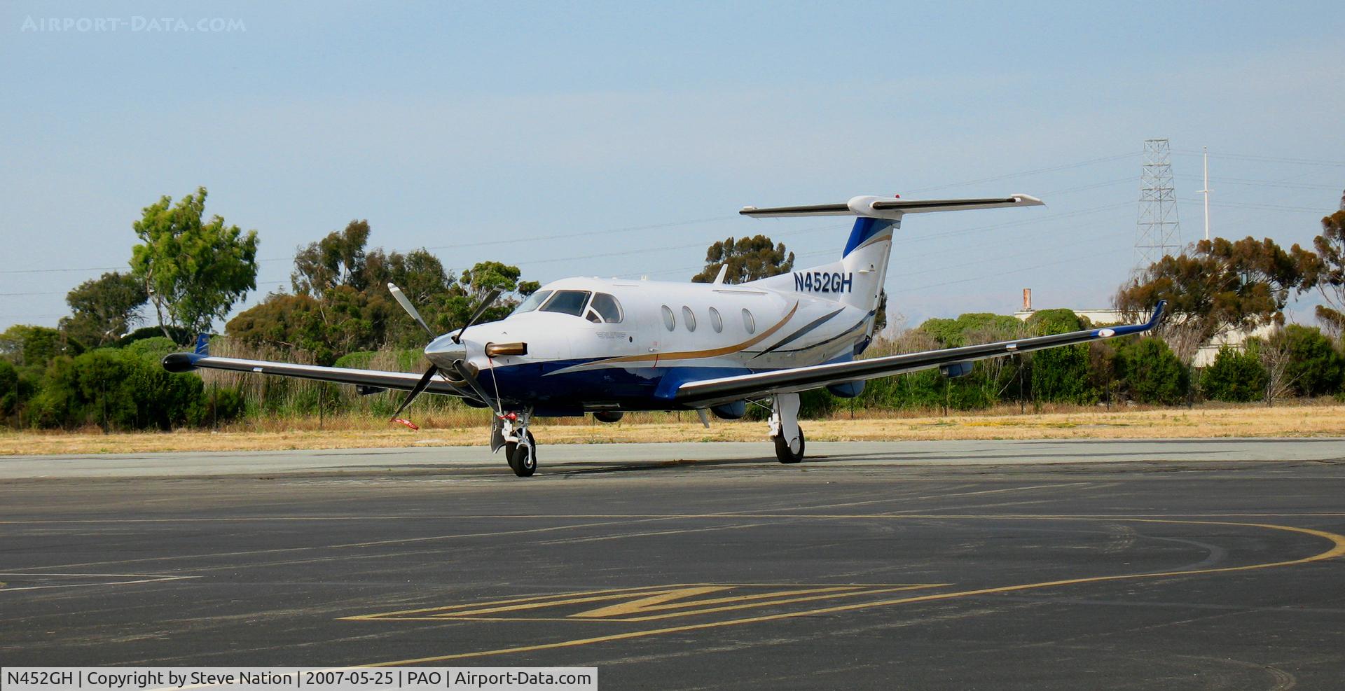 N452GH, 2005 Pilatus PC-12/45 C/N 628, Crescent Real Estate Investments 2005 Pilatus PC-12/45 @ Palo Alto Airport, CA