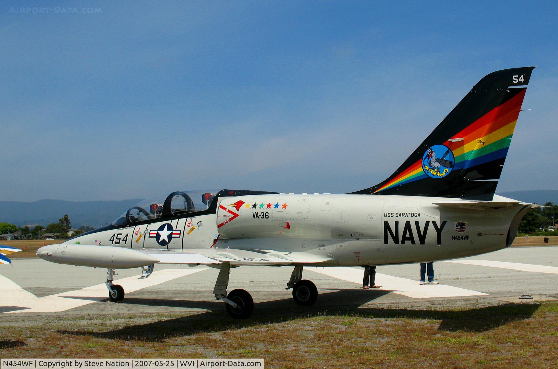 N454WF, 1984 Aero L-39C Albatros C/N 432849, Pseudo-CAG bird from USS Saratoga and VA-36/454 is really a 1984 Aero Vodochody L39C @ Watsonville, CA airshow