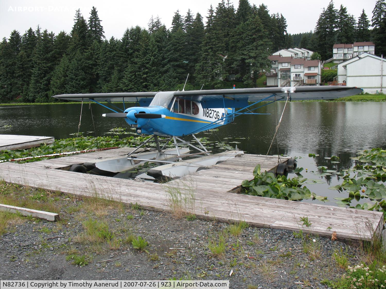 N82736, 1977 Piper PA-18-150 Super Cub C/N 18-7709184, Moored at Lilly Lake Seaplane Base. State Trooper on bottom of wings