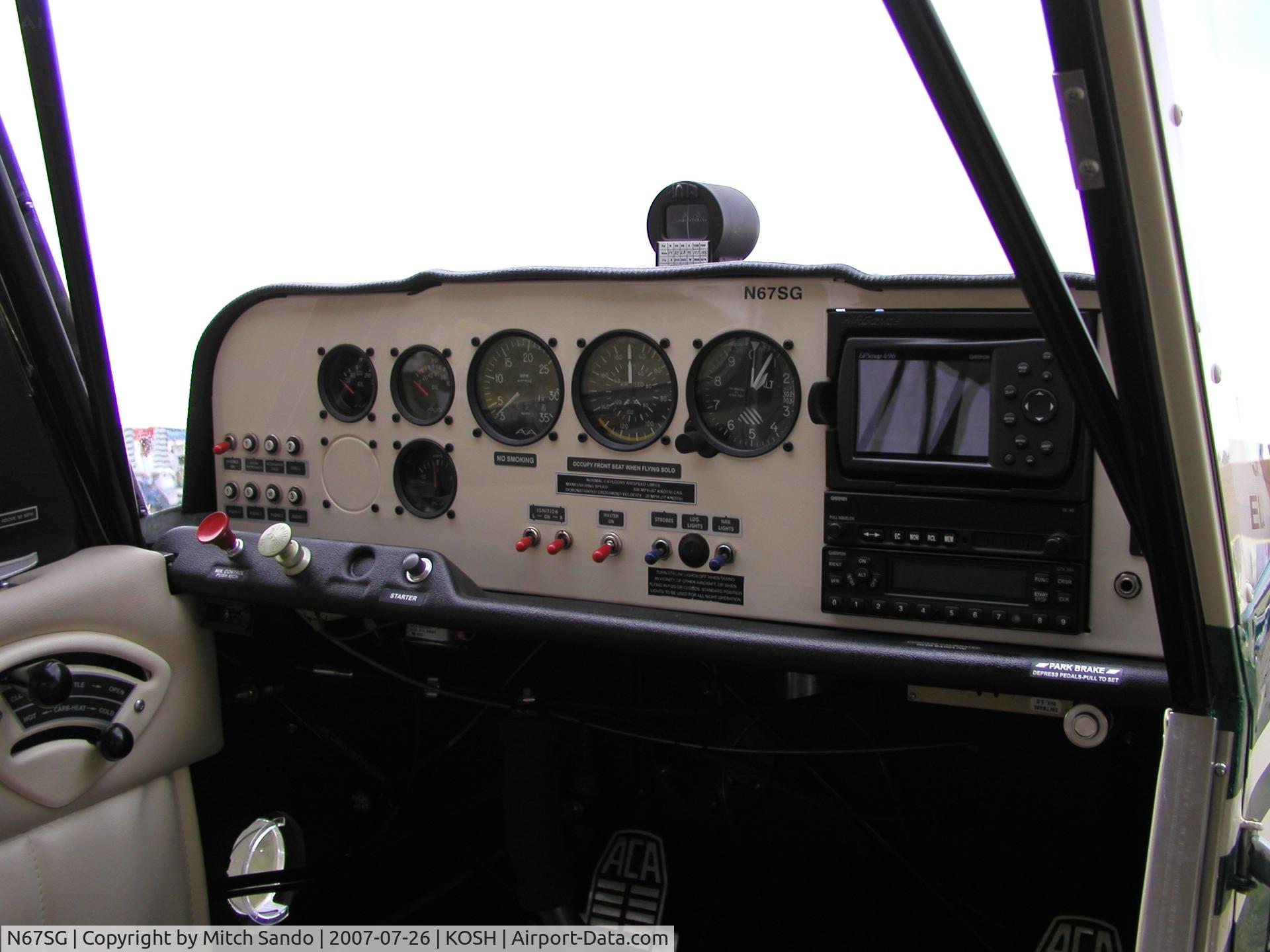 N67SG, 2006 American Champion 7EC C/N 1003-2006, EAA AirVenture 2007.
