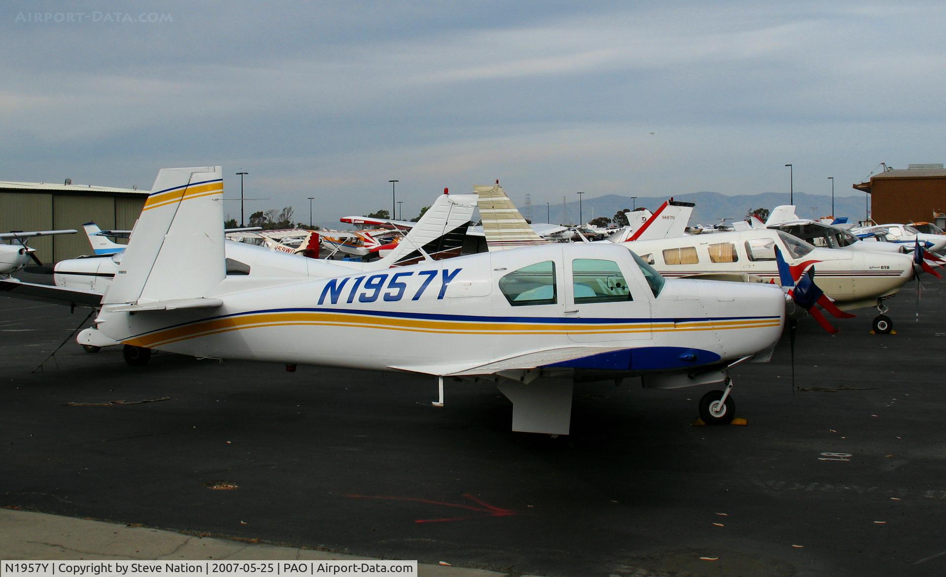 N1957Y, 1964 Mooney M20D Master C/N 222, 1964 Mooney M20D for sale @ Palo Alto, CA