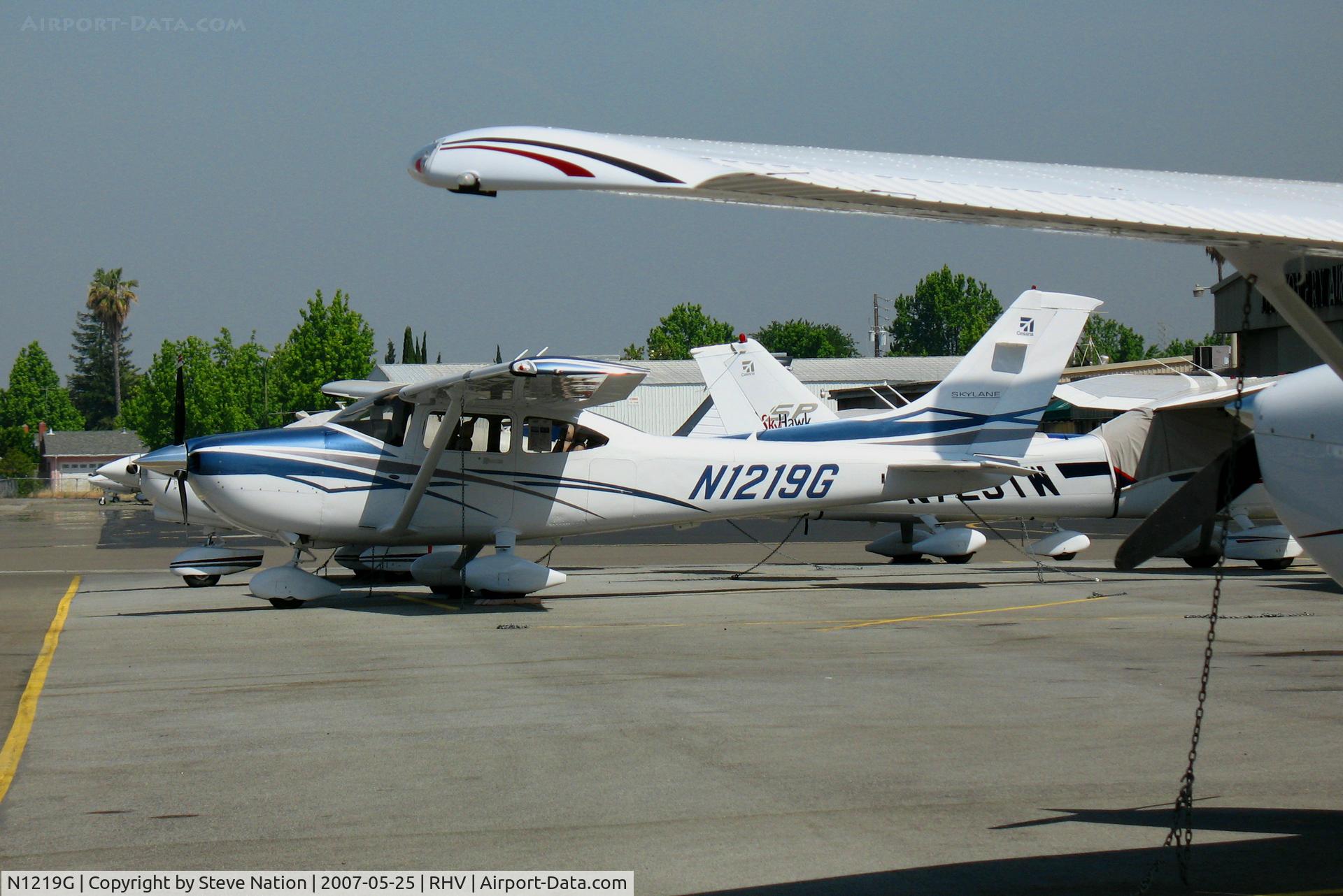 N1219G, 2007 Cessna 182T Skylane C/N 18281886, 2007 Cessna 182T @ Reid-Hillview Airport, CA