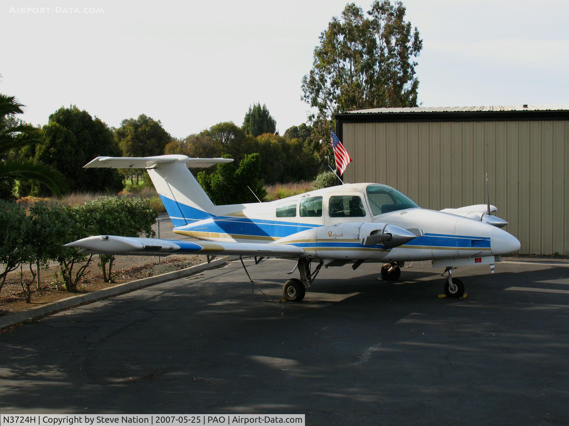 N3724H, 1982 Beech 76 Duchess C/N ME-350, 1982 Beech 76 @ Palo Alto, CA