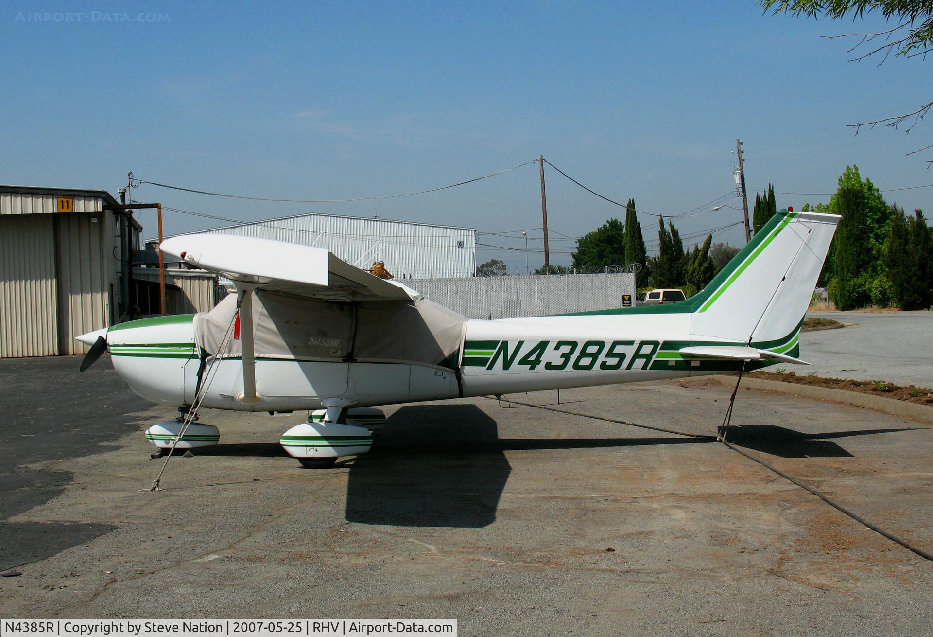 N4385R, 1974 Cessna 172M C/N 17263135, 1974 Cessna 172M @ Reid-Hillview Airport, CA
