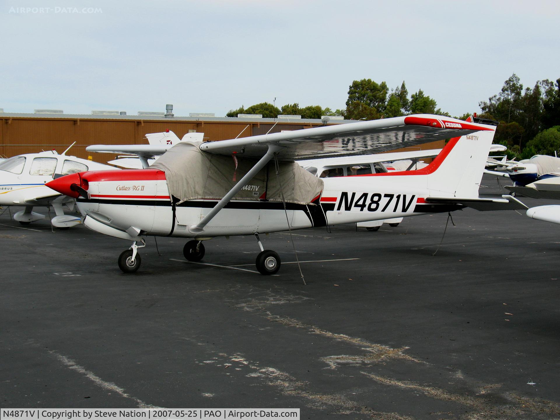 N4871V, 1980 Cessna 172RG Cutlass RG C/N 172RG0406, 1980 Cessna 172RG with cover @ Palo Alto, CA