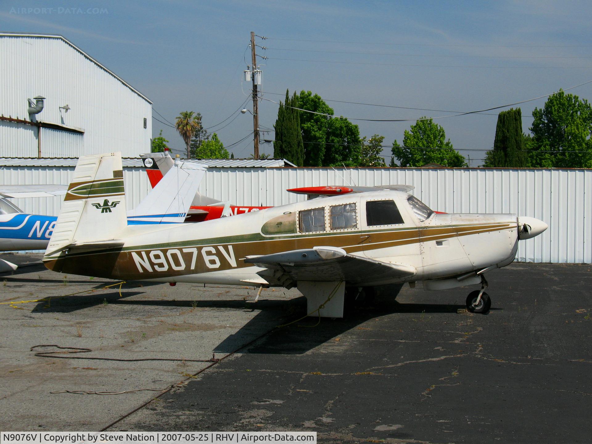 N9076V, 1968 Mooney M20F Executive C/N 690016, 1968 Mooney M20F @ Reid-Hillview Airport, CA