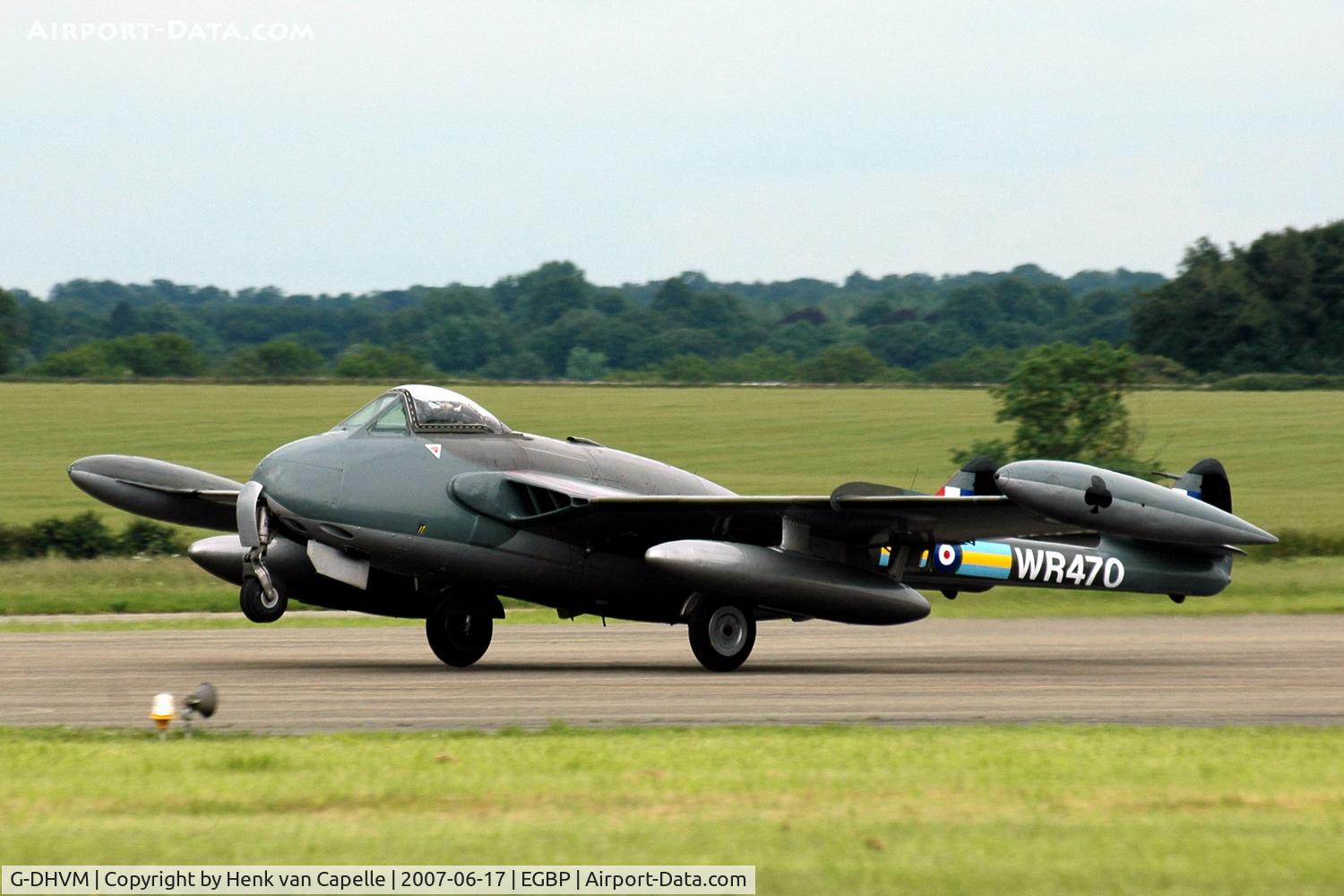 G-DHVM, 1954 De Havilland (F+W Emmen) DH-112 Venom FB.50 C/N 752, Venom WR470 landing at Kemble