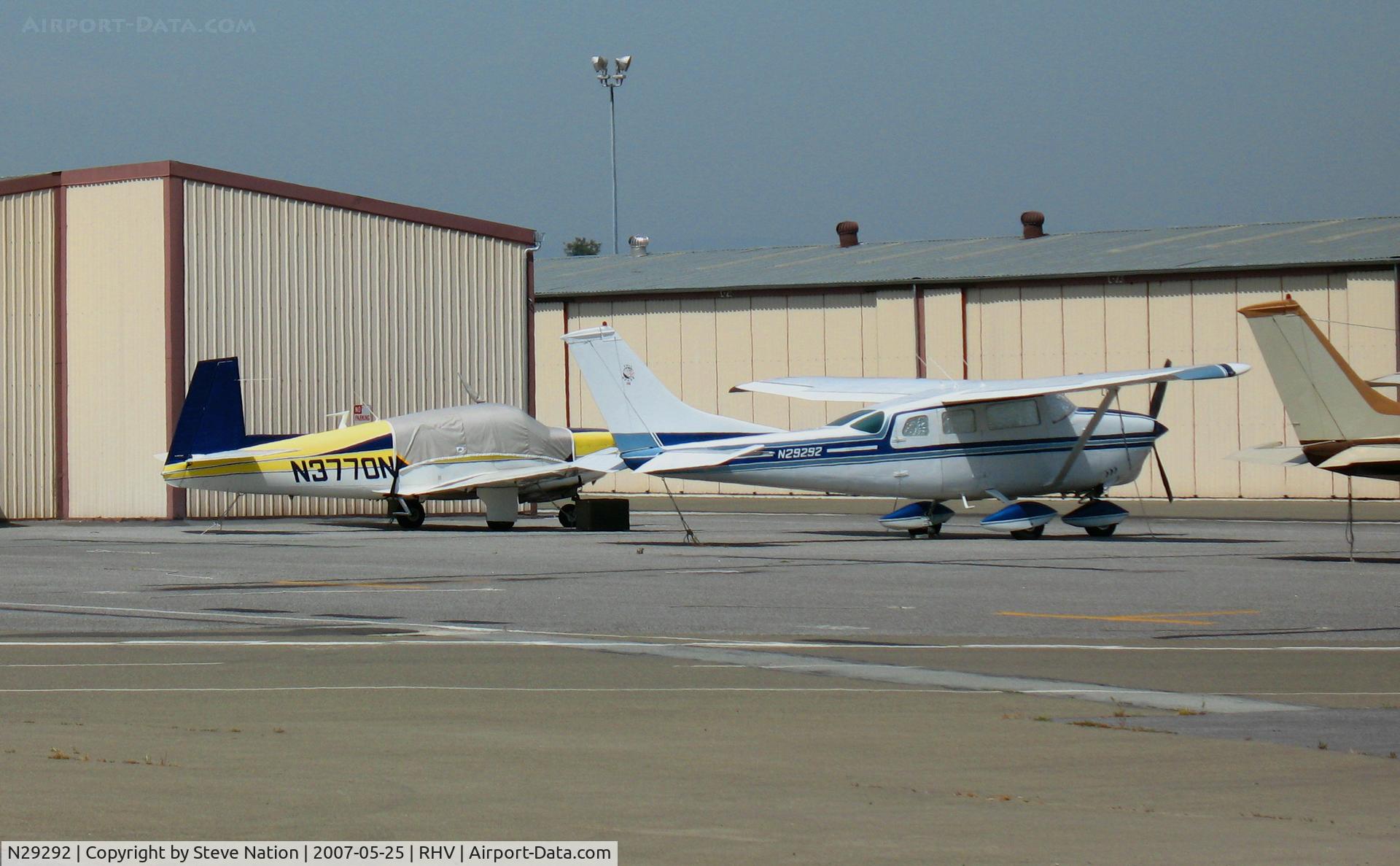 N29292, 1968 Cessna U206C Super Skywagon C/N U206-1212, 1968 Cessna U206C @ Reid-Hillview Airport, CA