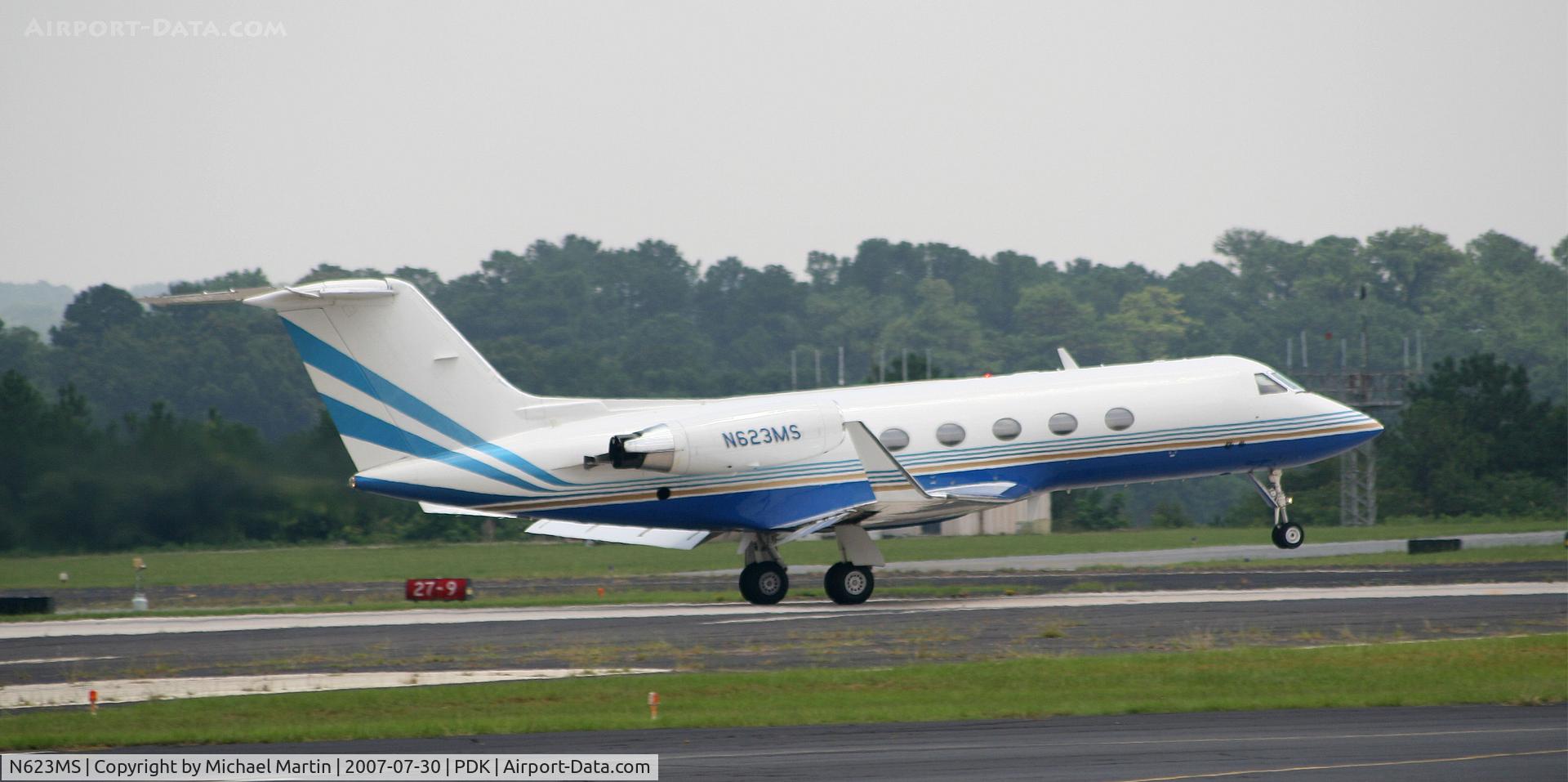 N623MS, 1982 Gulfstream American G-1159A Gulfstream III C/N 351, Taking off from Runway 20L