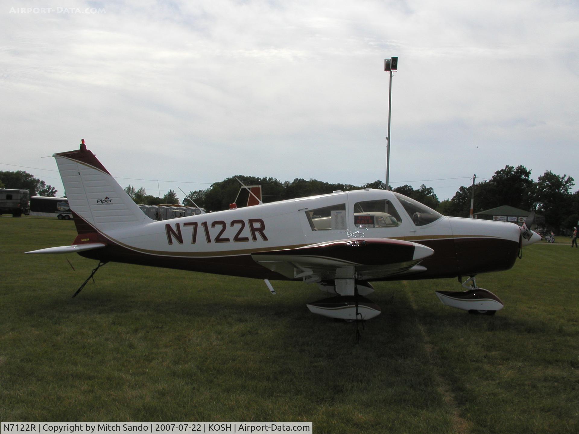 N7122R, 1966 Piper PA-28-140 C/N 28-21823, EAA AirVenture 2007.