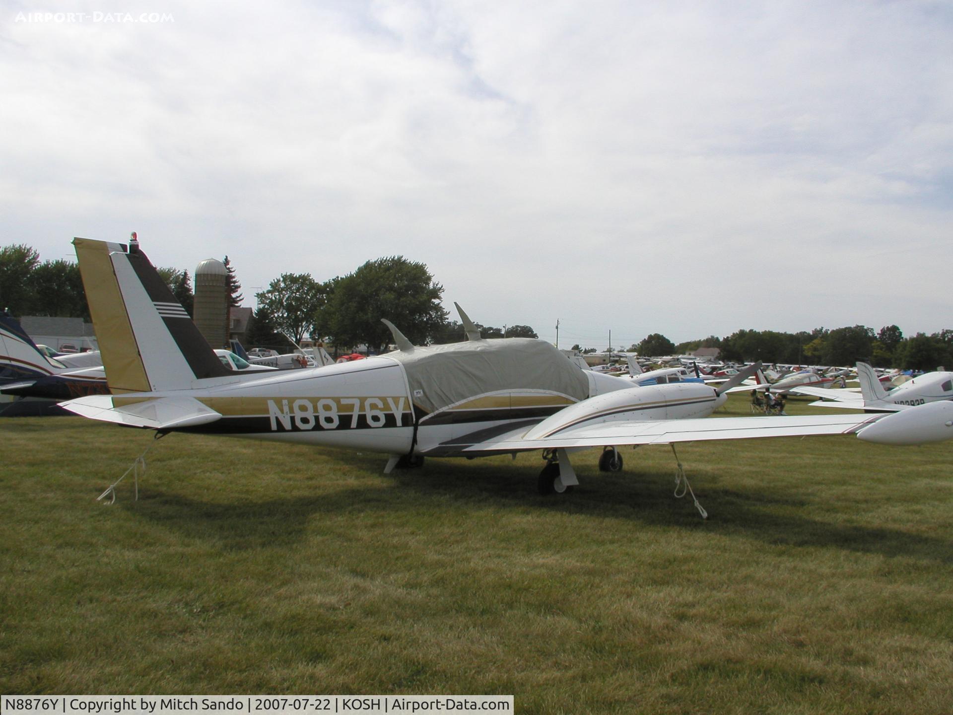 N8876Y, 1970 Piper PA-39 Twin Comanche C/N 39-32, EAA AirVenture 2007.