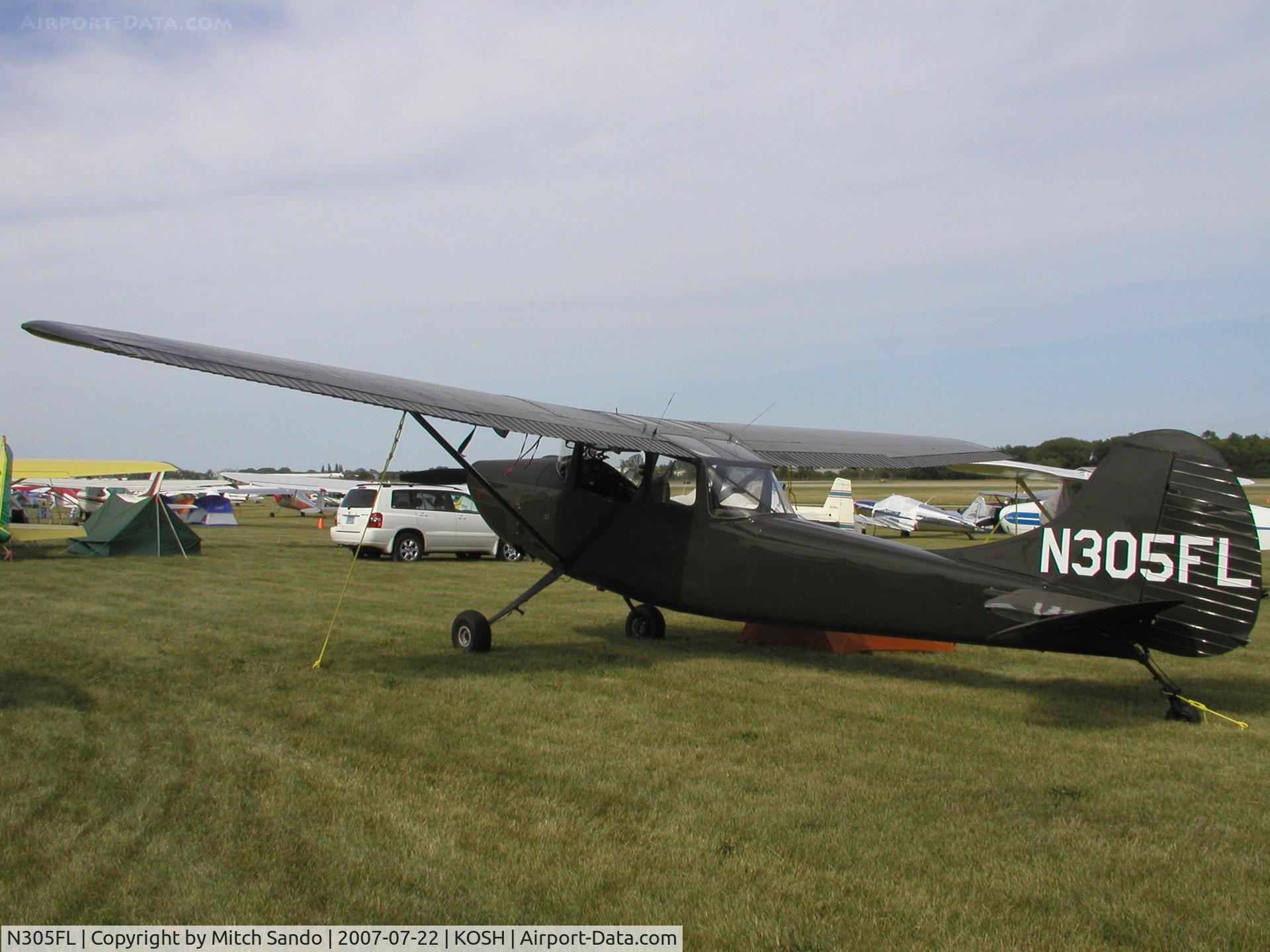 N305FL, 2010 Embraer EMB-505 Phenom 300 C/N 50500029, EAA AirVenture 2007.