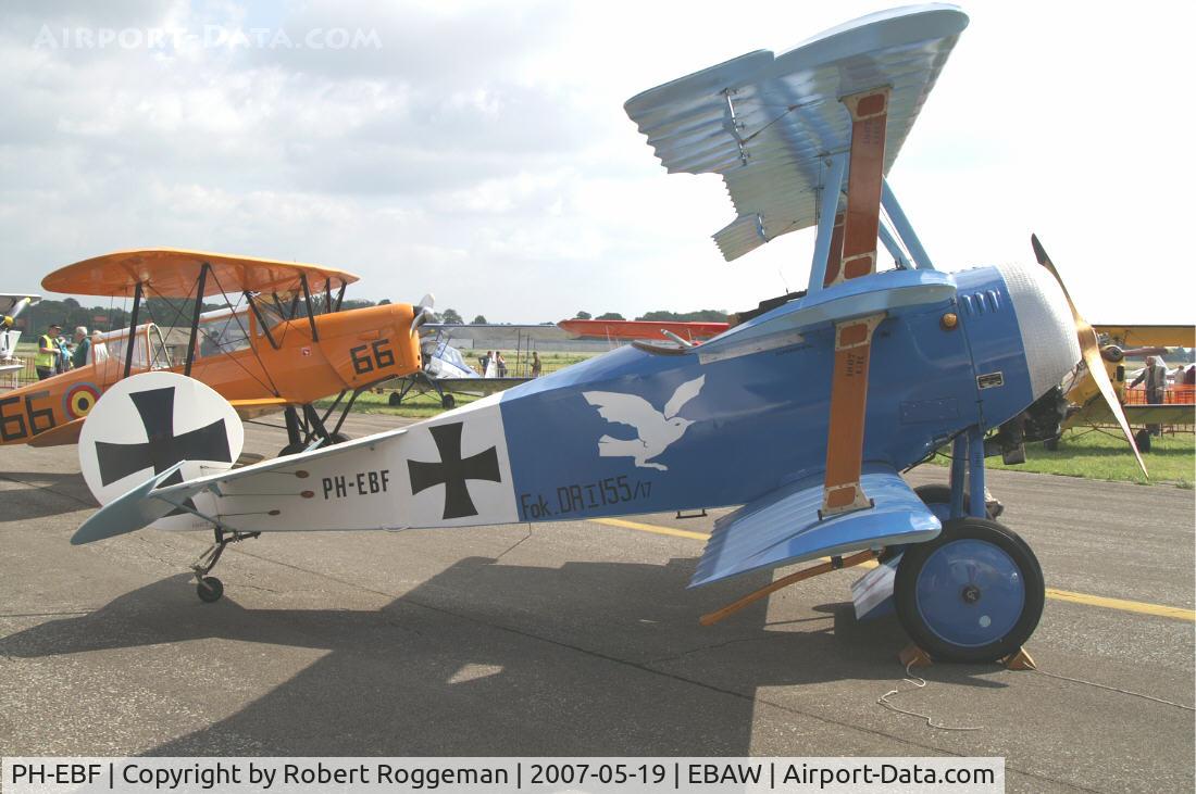 PH-EBF, Fokker Dr.1 Triplane Replica C/N 155-17, Replica.17 th Antwerp Stampe Fly in.