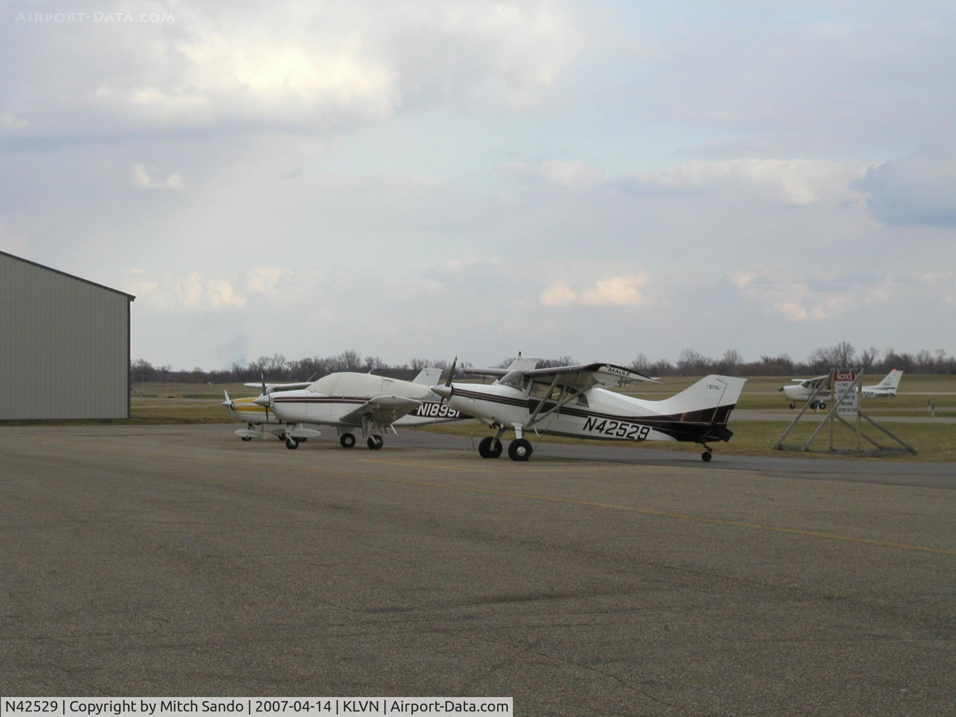 N42529, 2002 Maule MX-7-180C Star Rocket C/N 28018C, Maule Parked at Airlake.