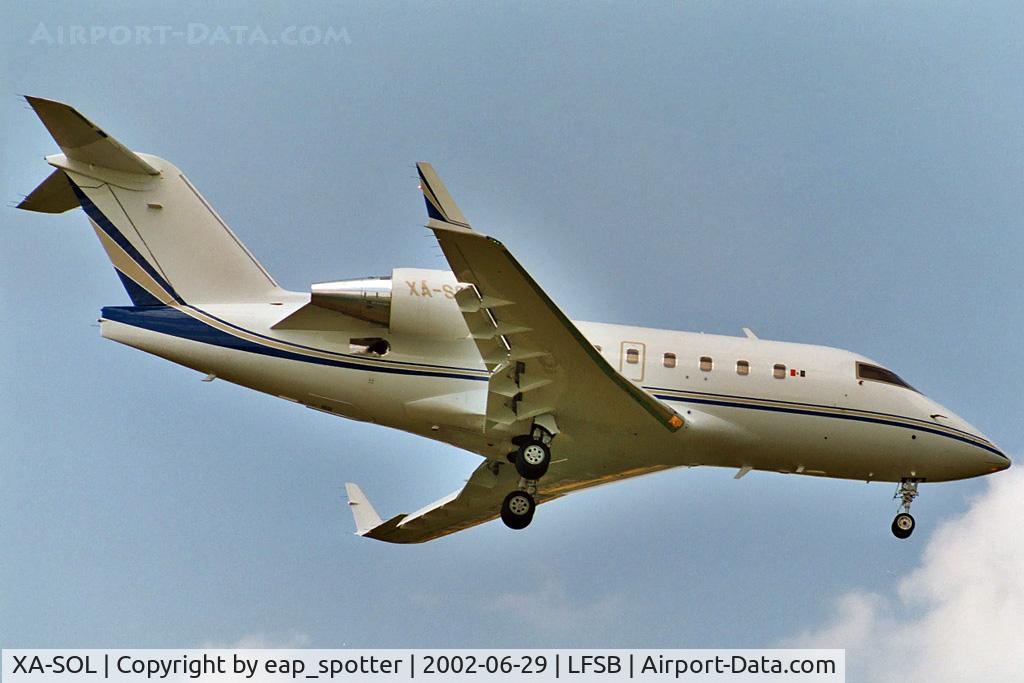 XA-SOL, 2001 Bombardier Challenger 604 (CL-600-2B16) C/N 5501, on short final for runway 34