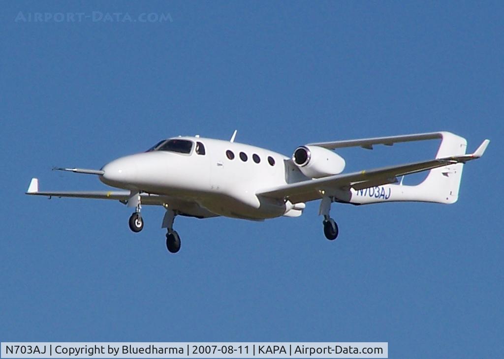 N703AJ, 2007 Adam Aircraft A700 C/N 0003, On approach 17L