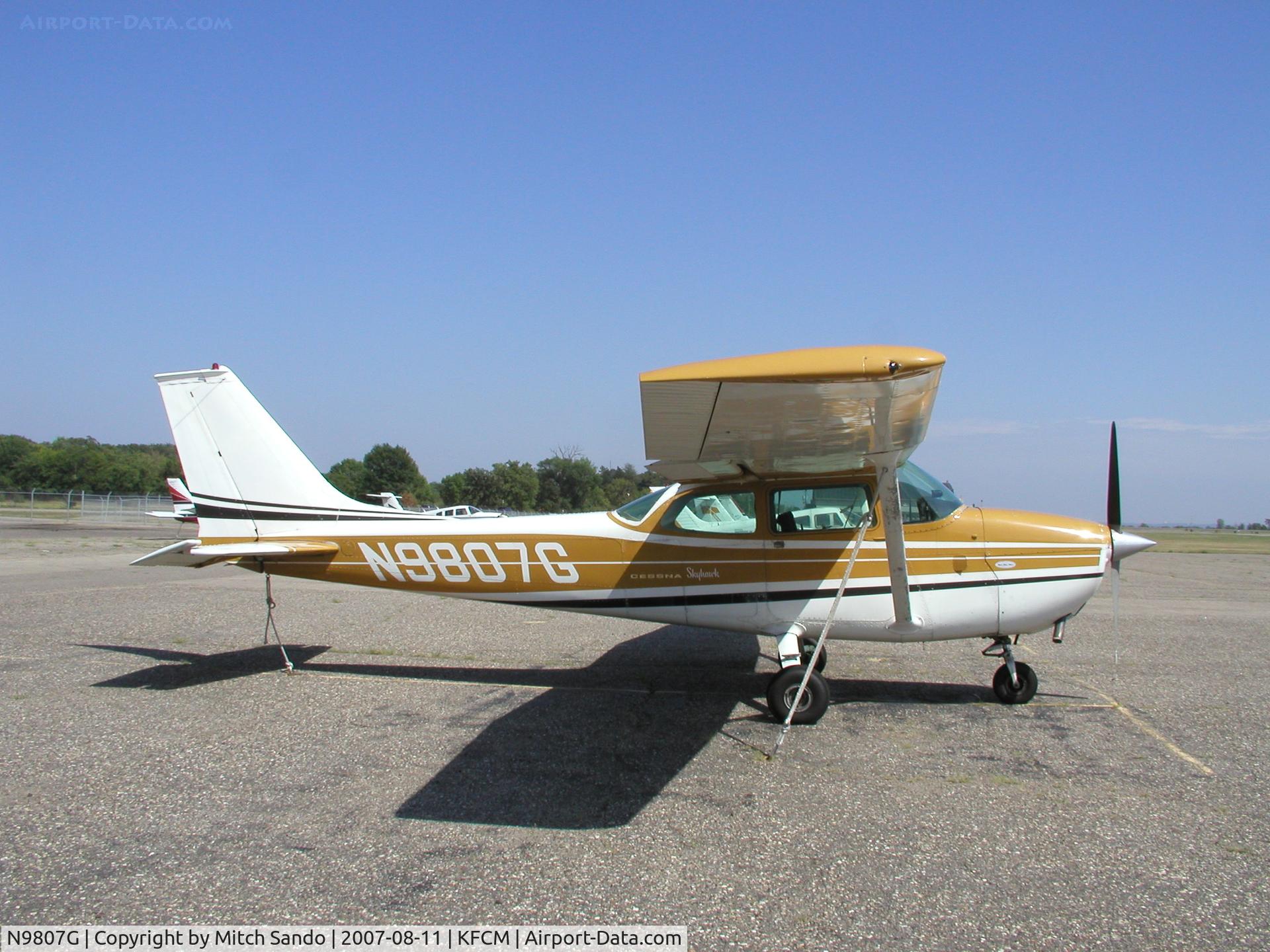 N9807G, 1971 Cessna 172L C/N 17259707, Parked at the Thunderbird Ramp at Flying Cloud.