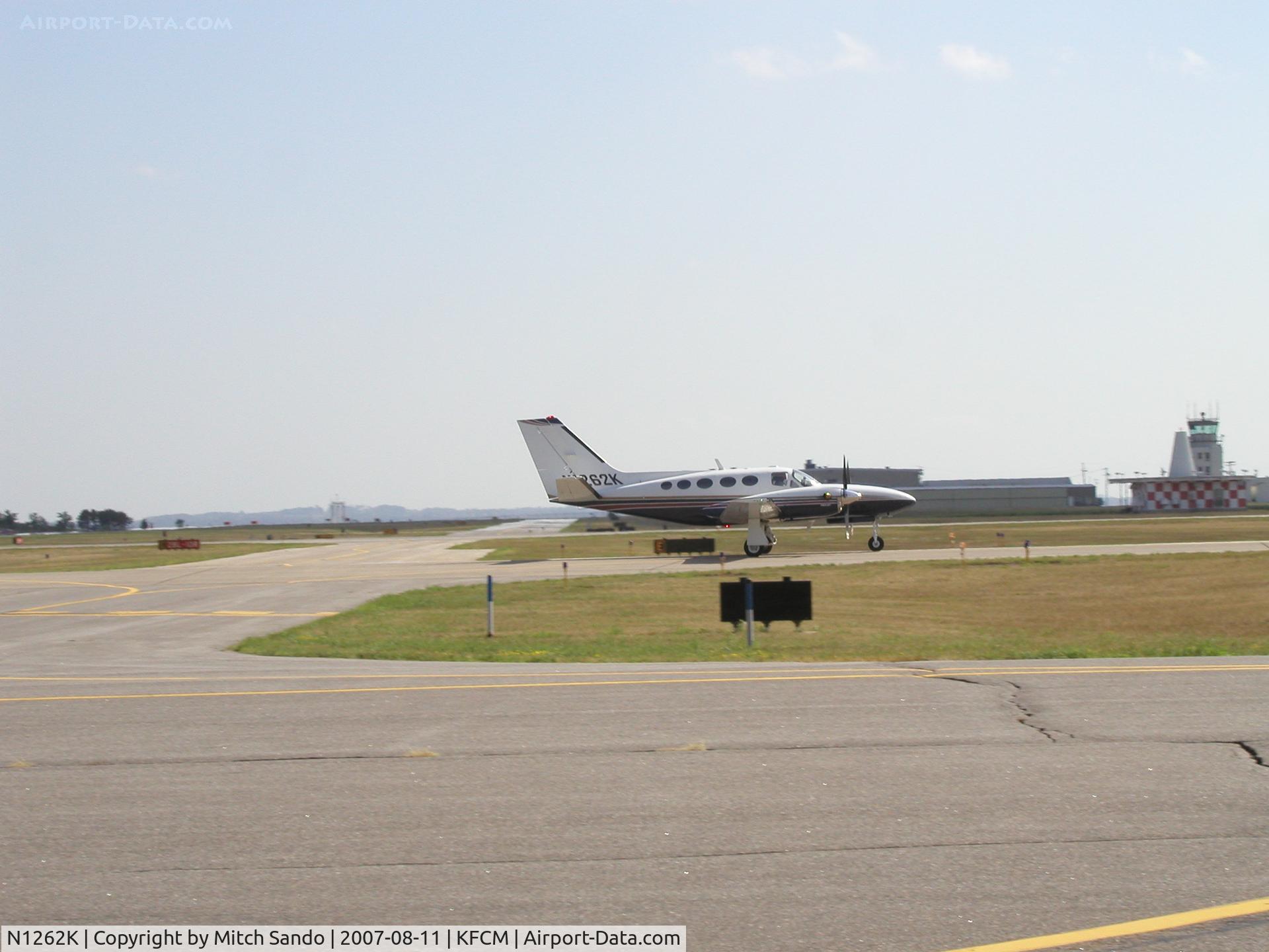 N1262K, 1985 Cessna 425 Conquest 1 C/N 425-0234, Departing Runway 28R IFR to Park Rapids (PKD).