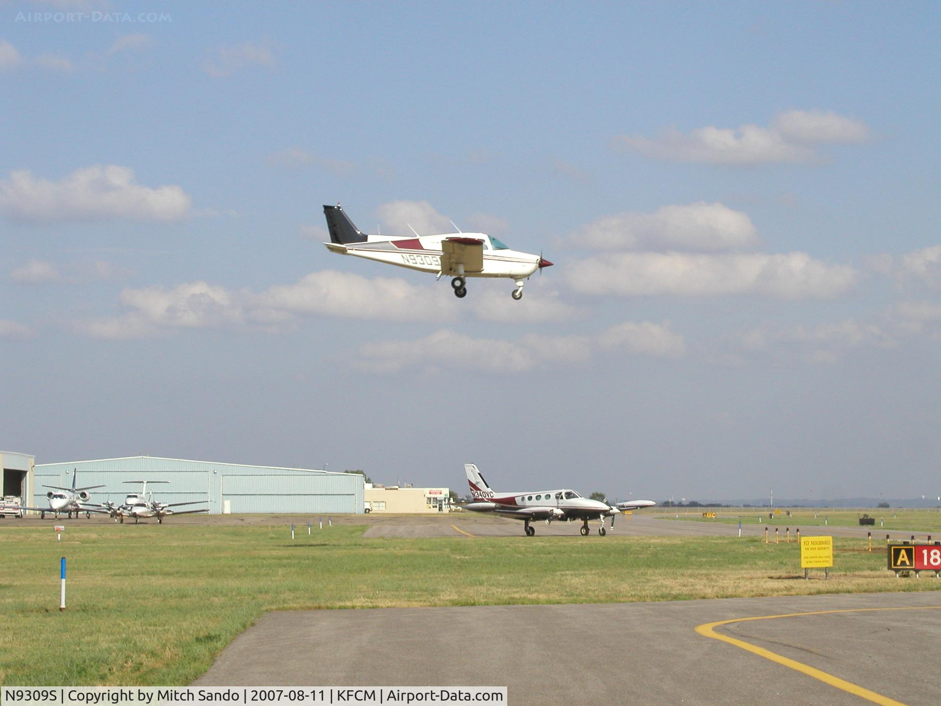N9309S, 1975 Beech B19 Sport 150 C/N MB-766, Landing Runway 18.
