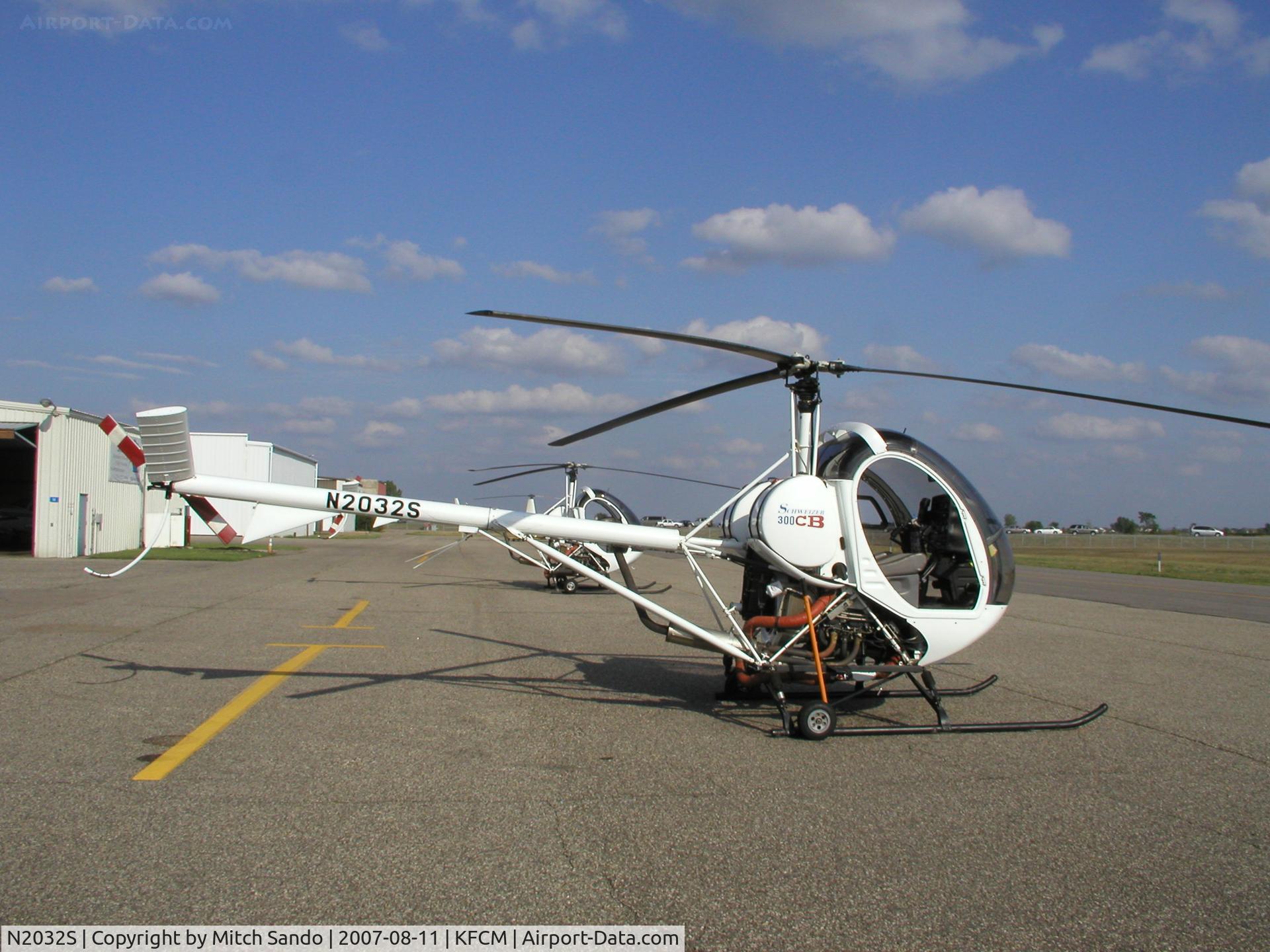 N2032S, 2000 Schweizer 269C-1 C/N 0107, Parked at GAS (General Aviation Services).