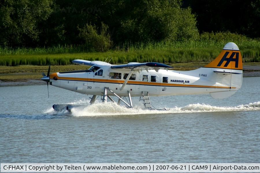 C-FHAX, 1959 De Havilland Canada DHC-3T Vazar Turbine Otter Otter C/N 339, Landing on the Fraser near Vancouver IAP